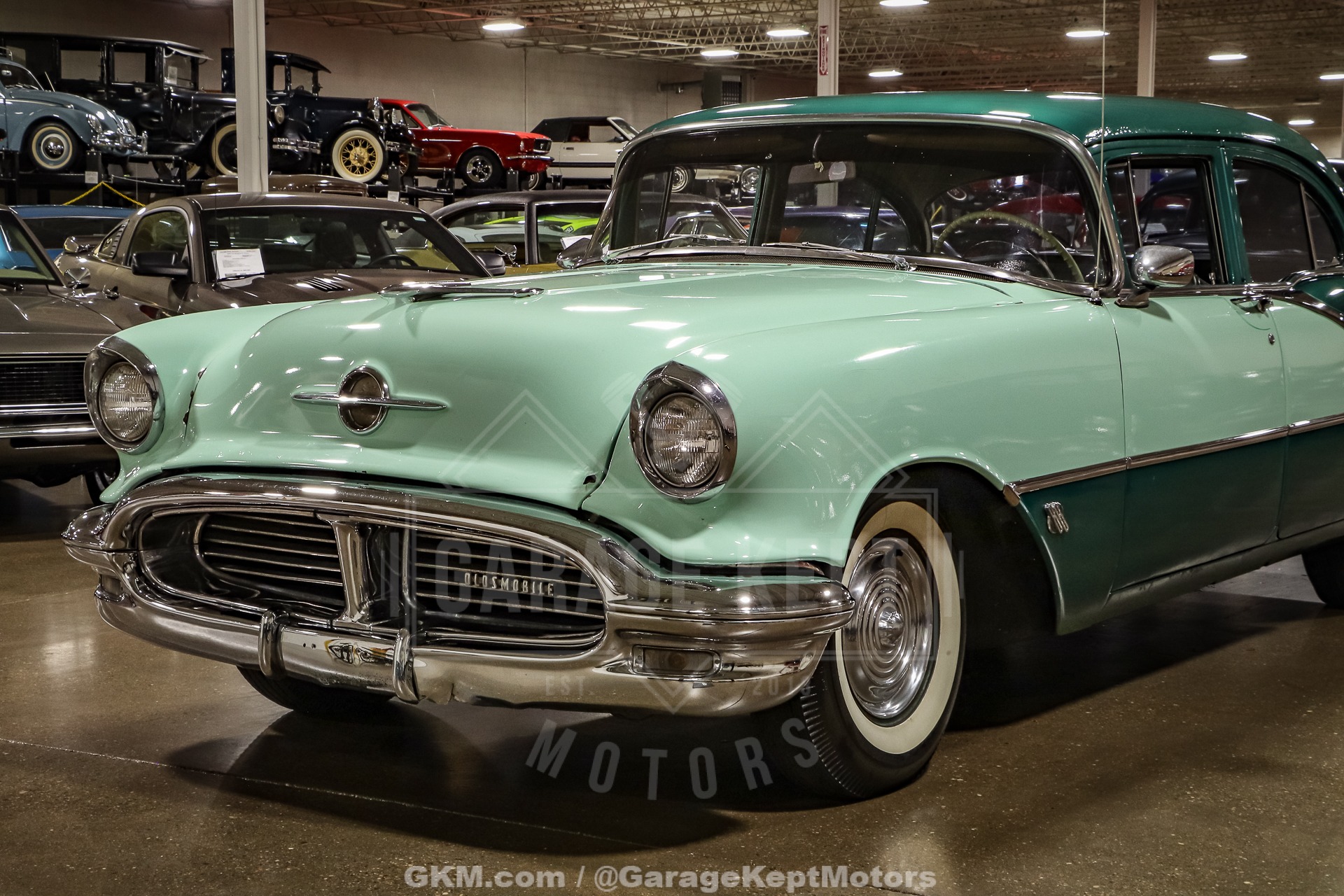 1956 Oldsmobile Super 88 Holiday Sedan 27