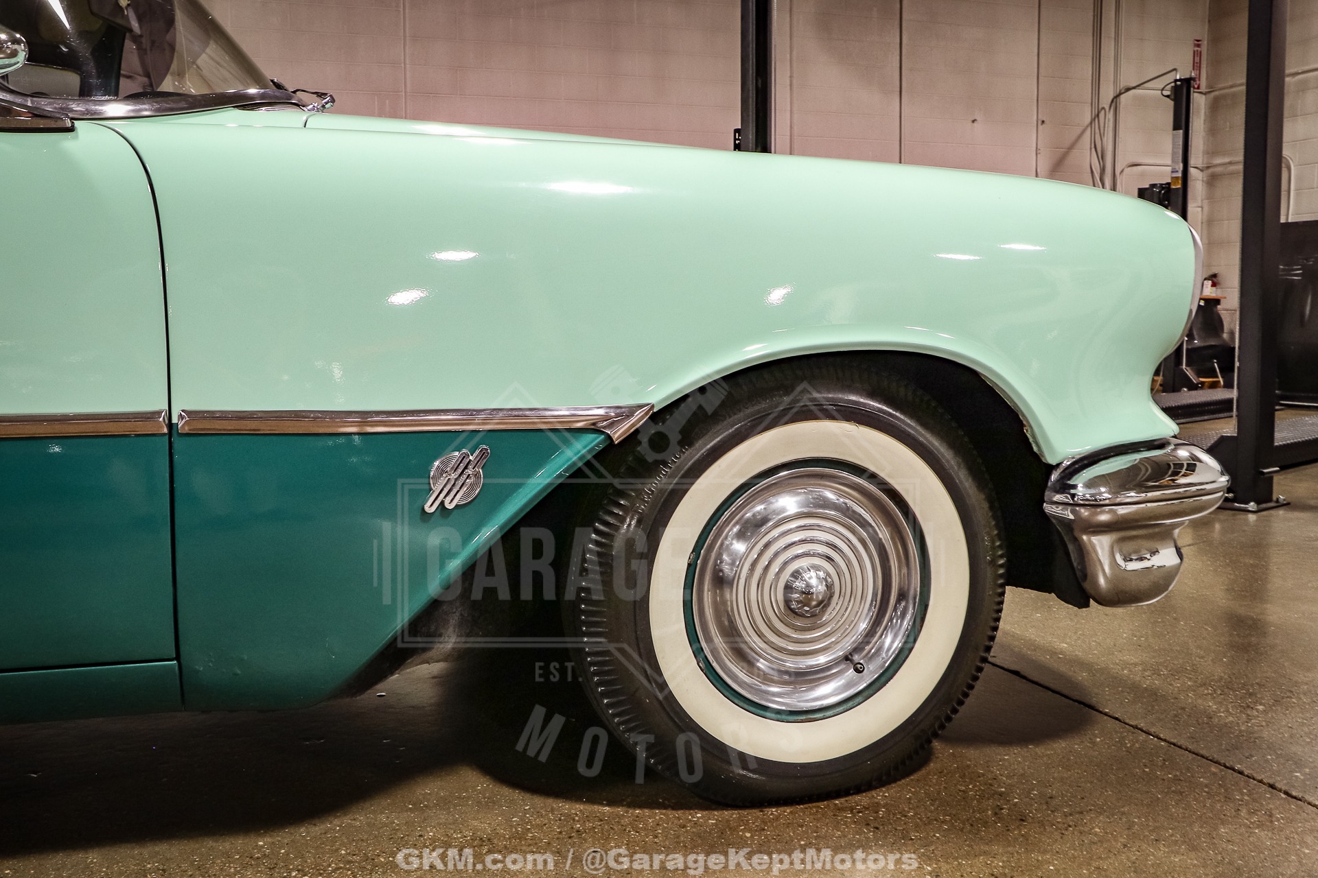 1956 Oldsmobile Super 88 Holiday Sedan 60