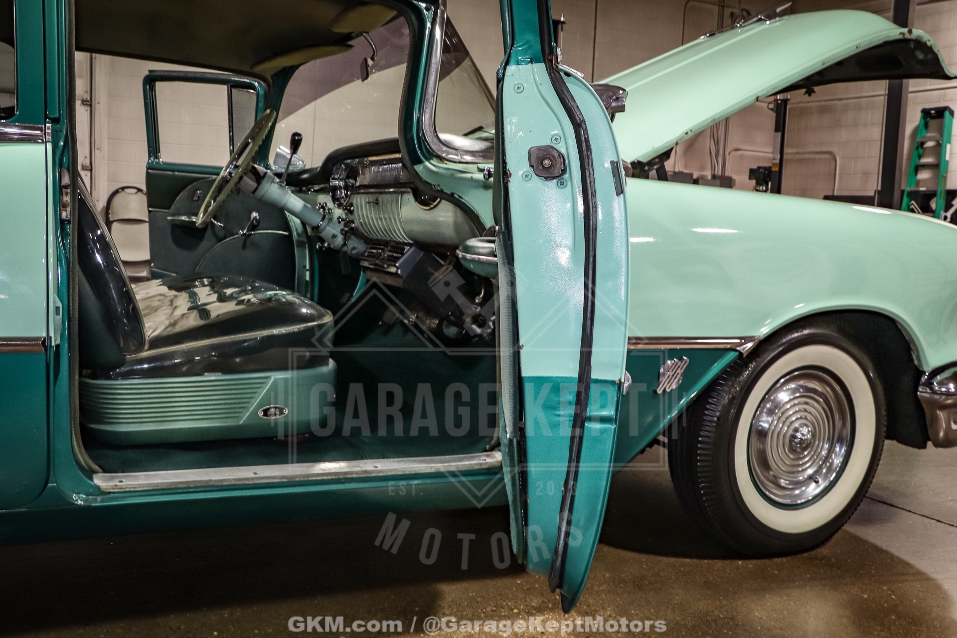 1956 Oldsmobile Super 88 Holiday Sedan 69