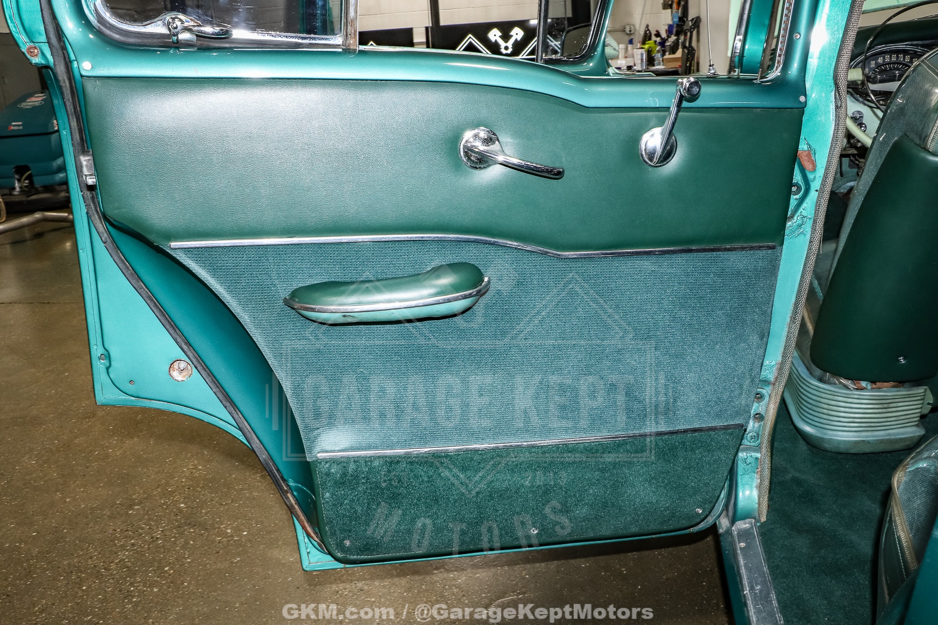 1956 Oldsmobile Super 88 Holiday Sedan 85