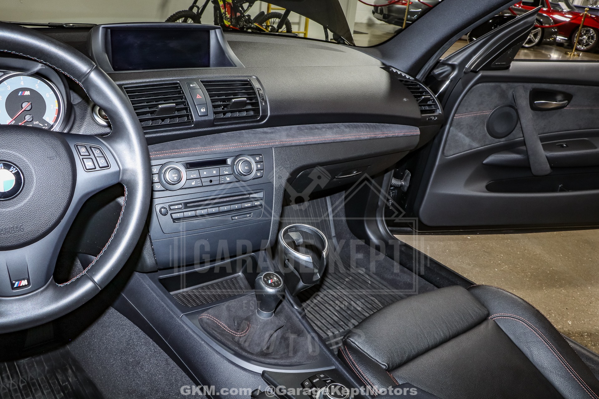2011 BMW 1M 129