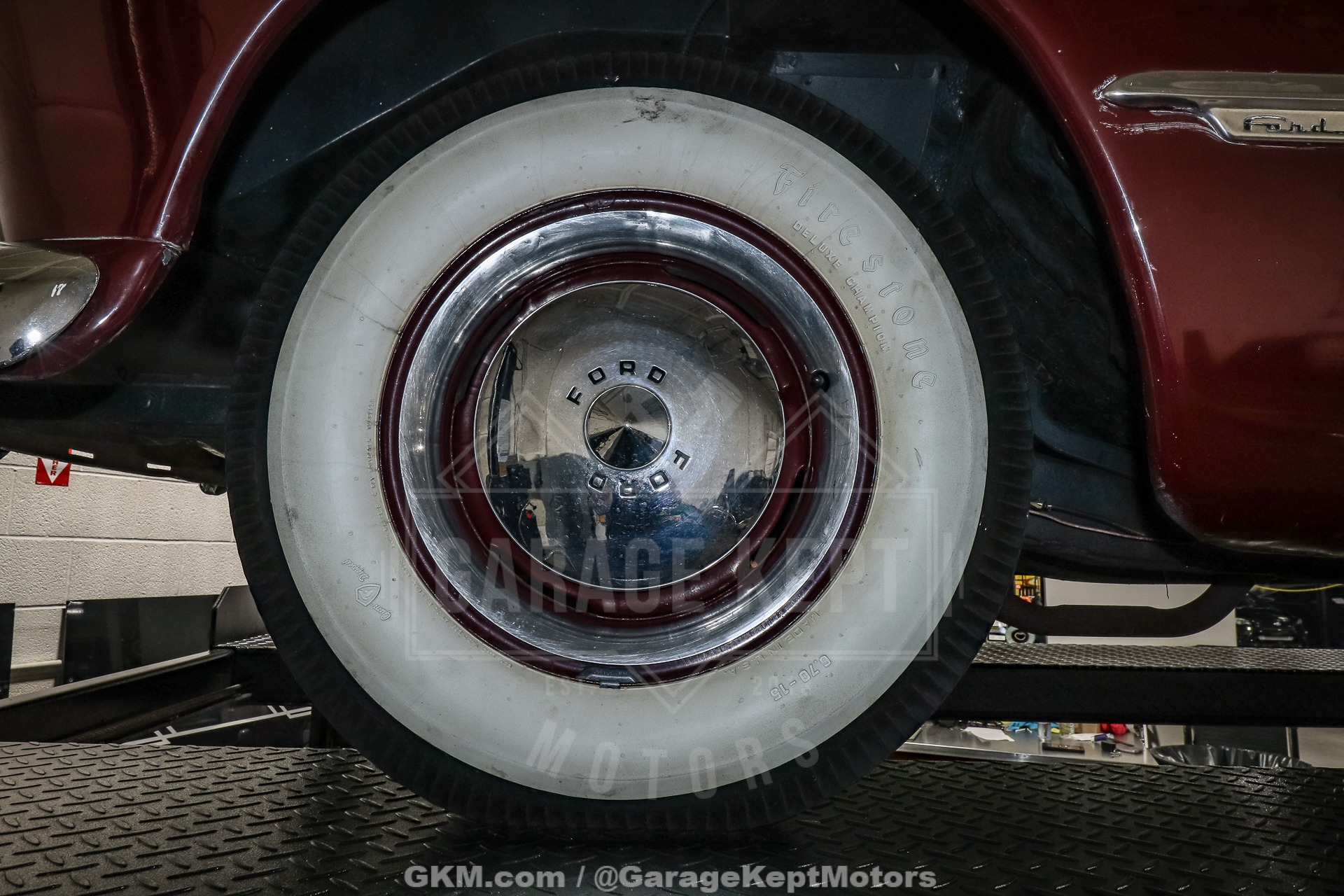 1949 Ford Custom 121
