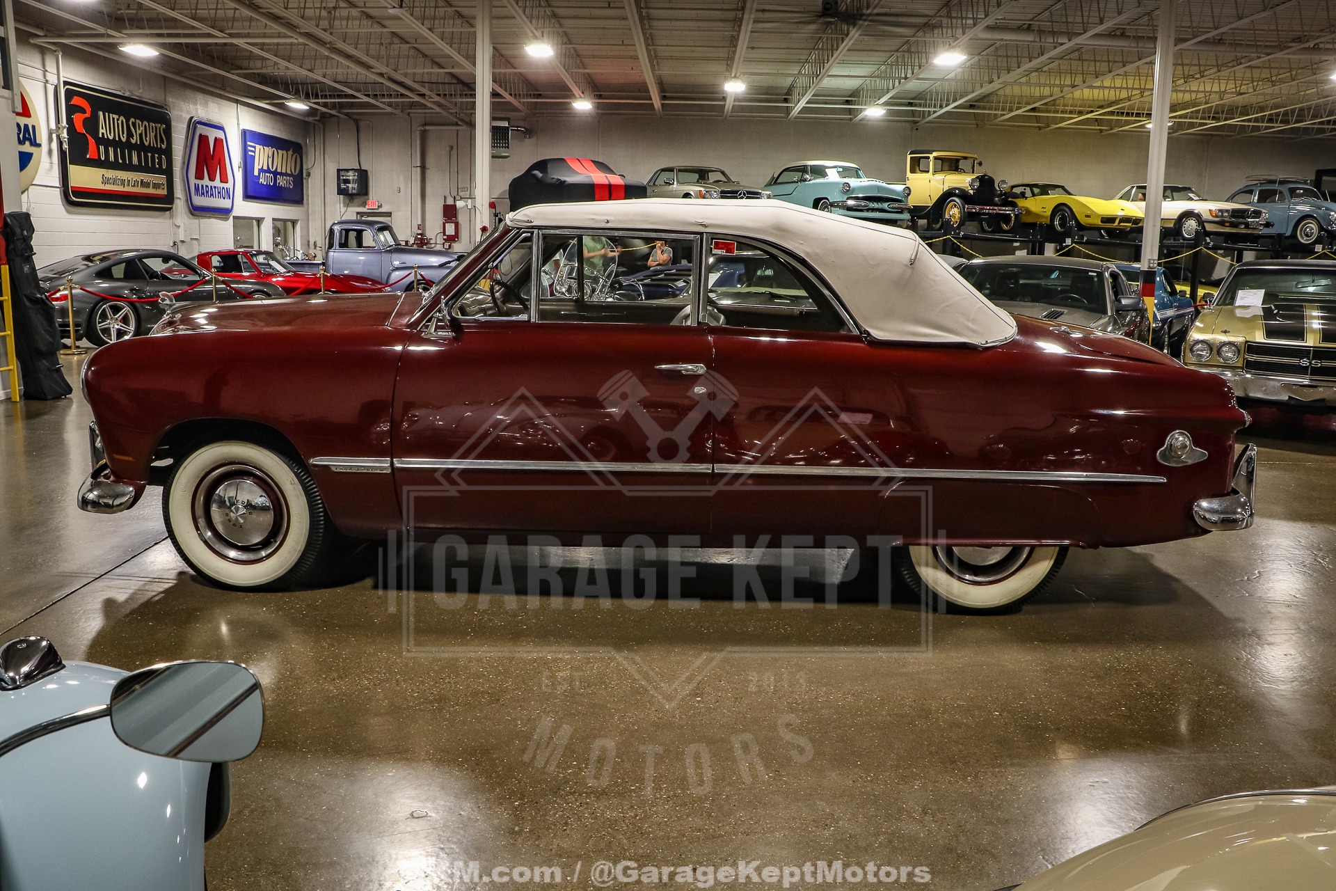 1949 Ford Custom 154