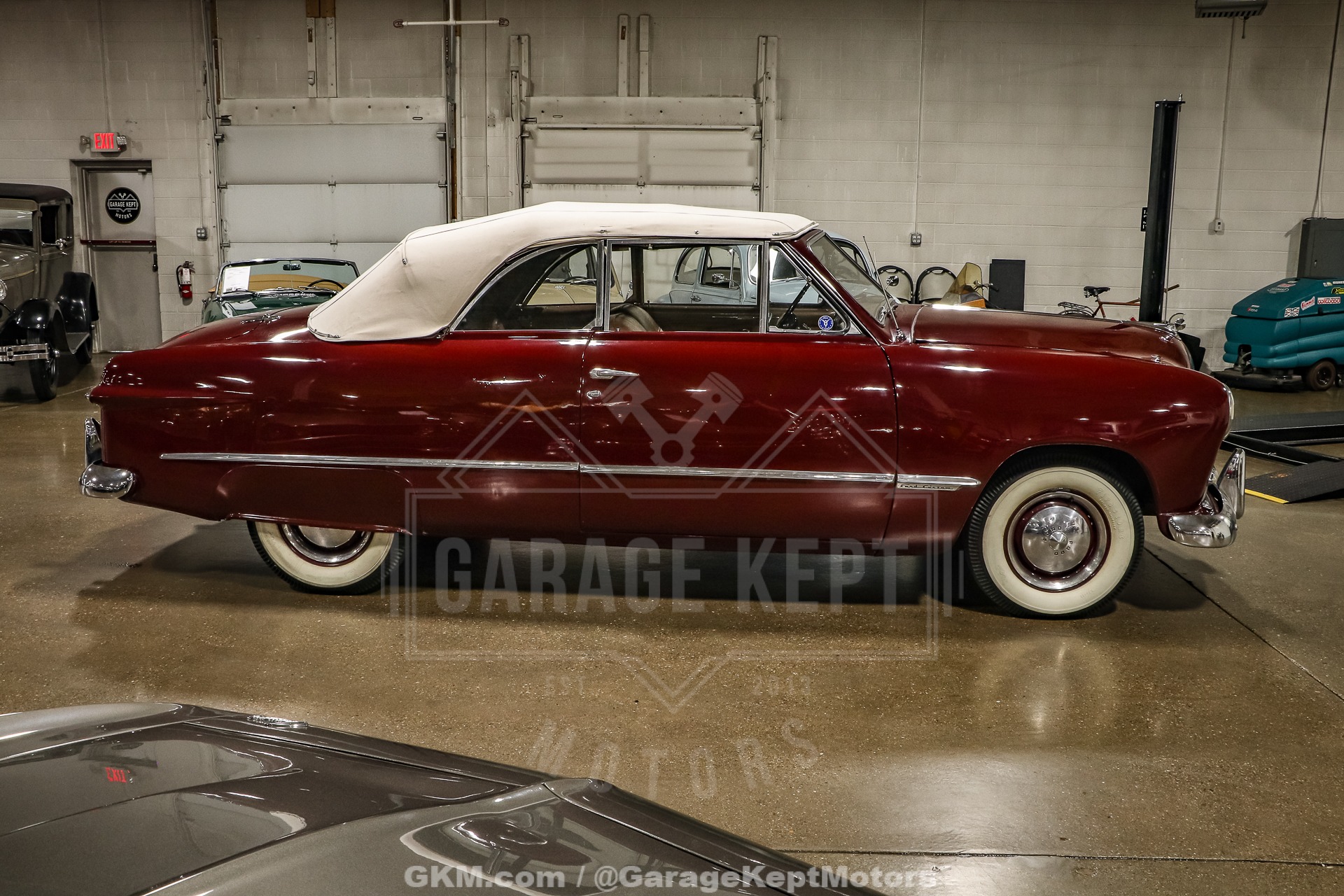 1949 Ford Custom 157
