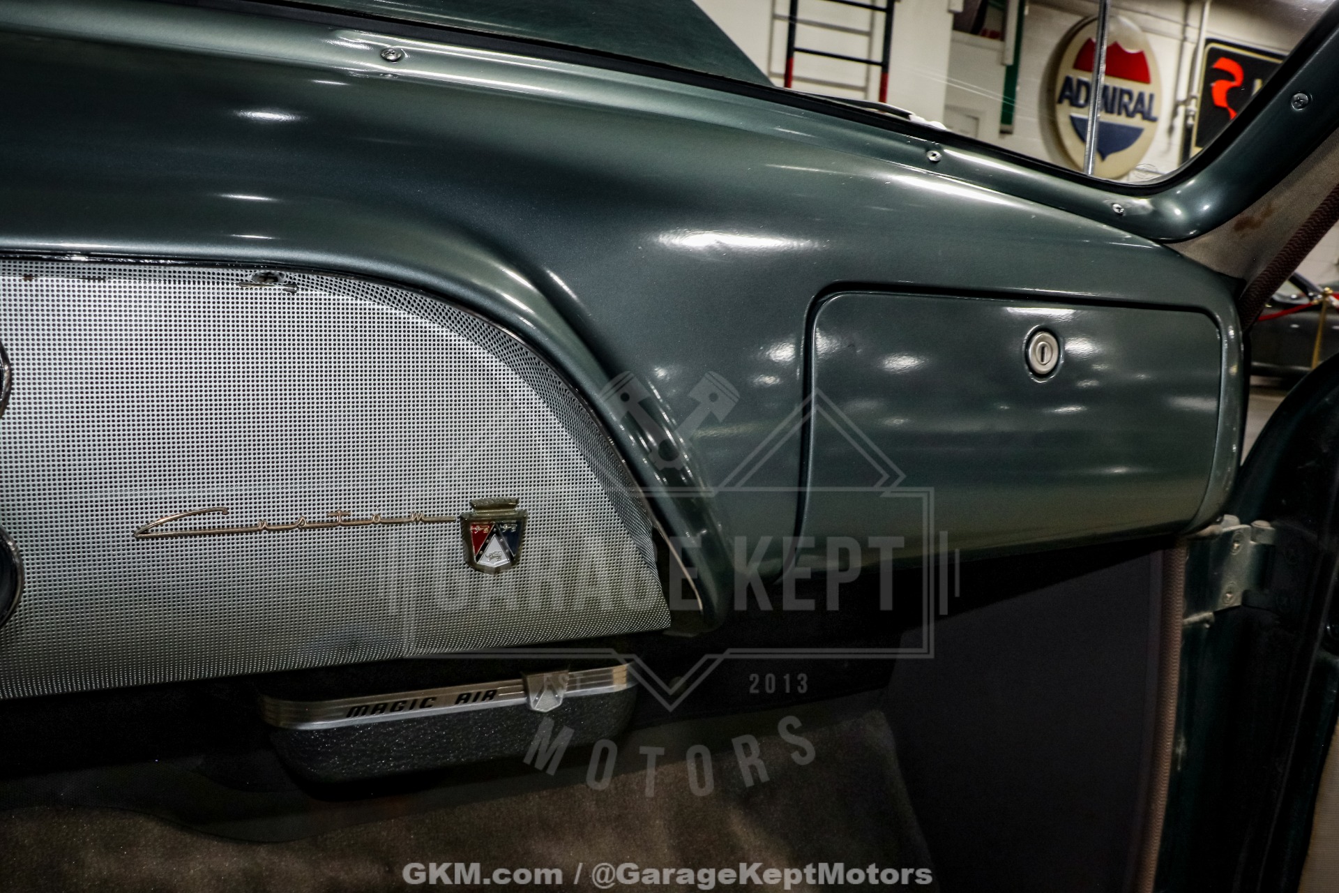 1951 Ford Custom Deluxe 111