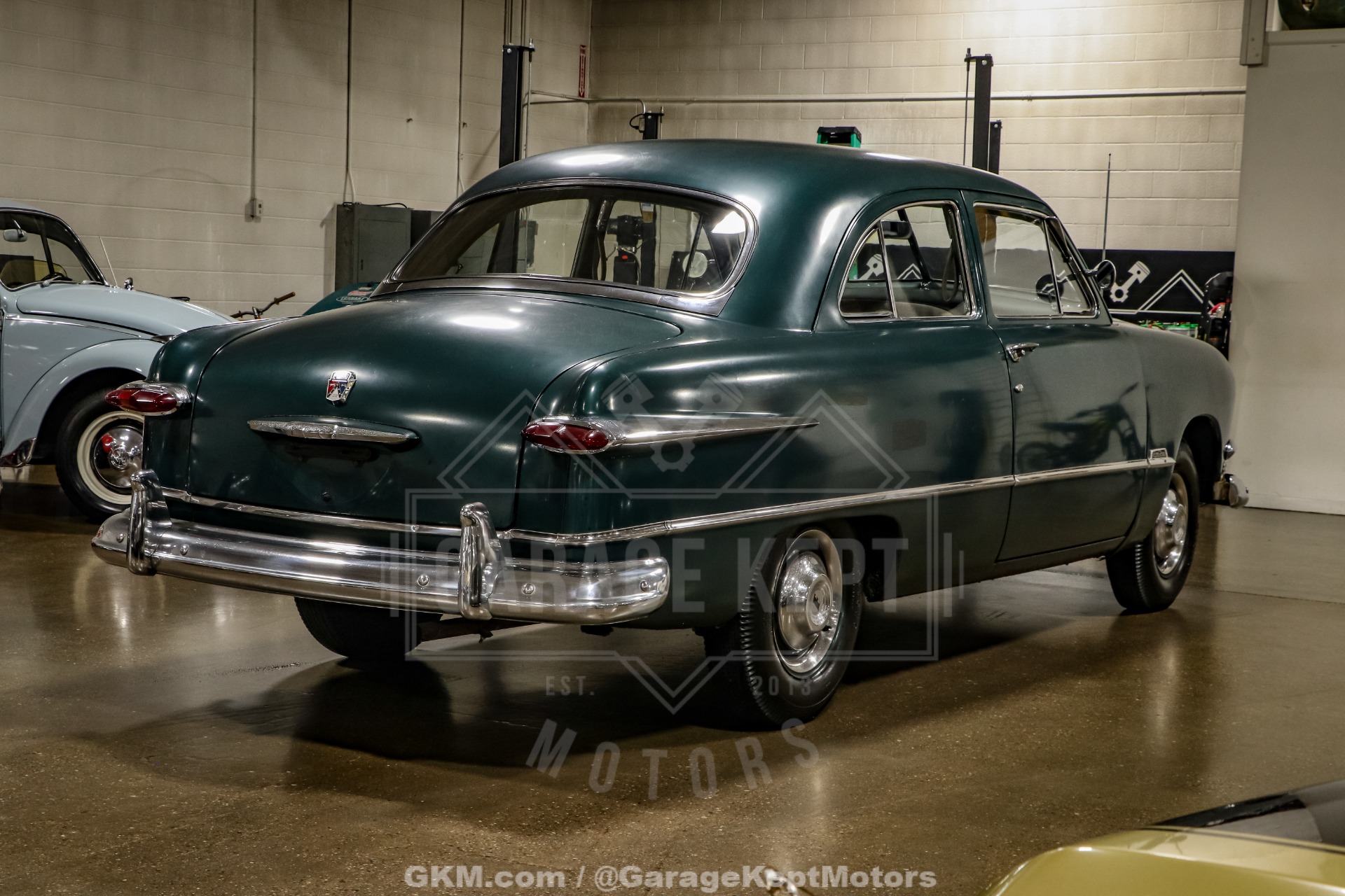 1951 Ford Custom Deluxe 13