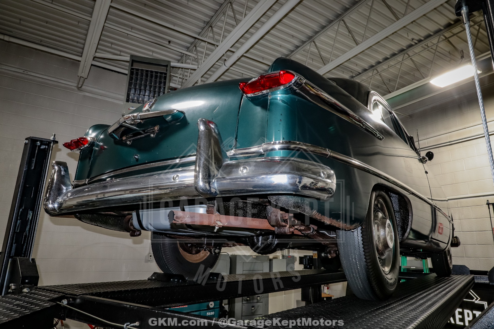 1951 Ford Custom Deluxe 140
