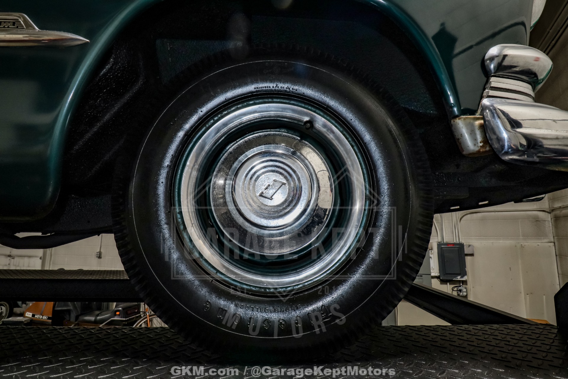 1951 Ford Custom Deluxe 144