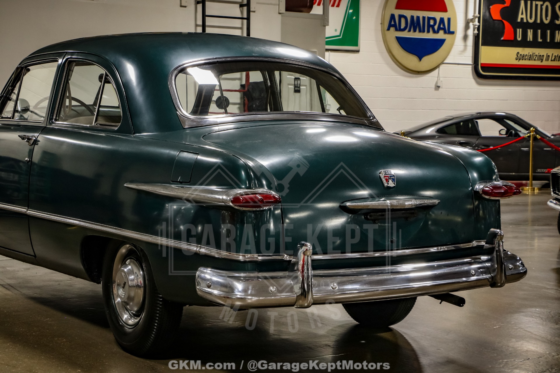 1951 Ford Custom Deluxe 45