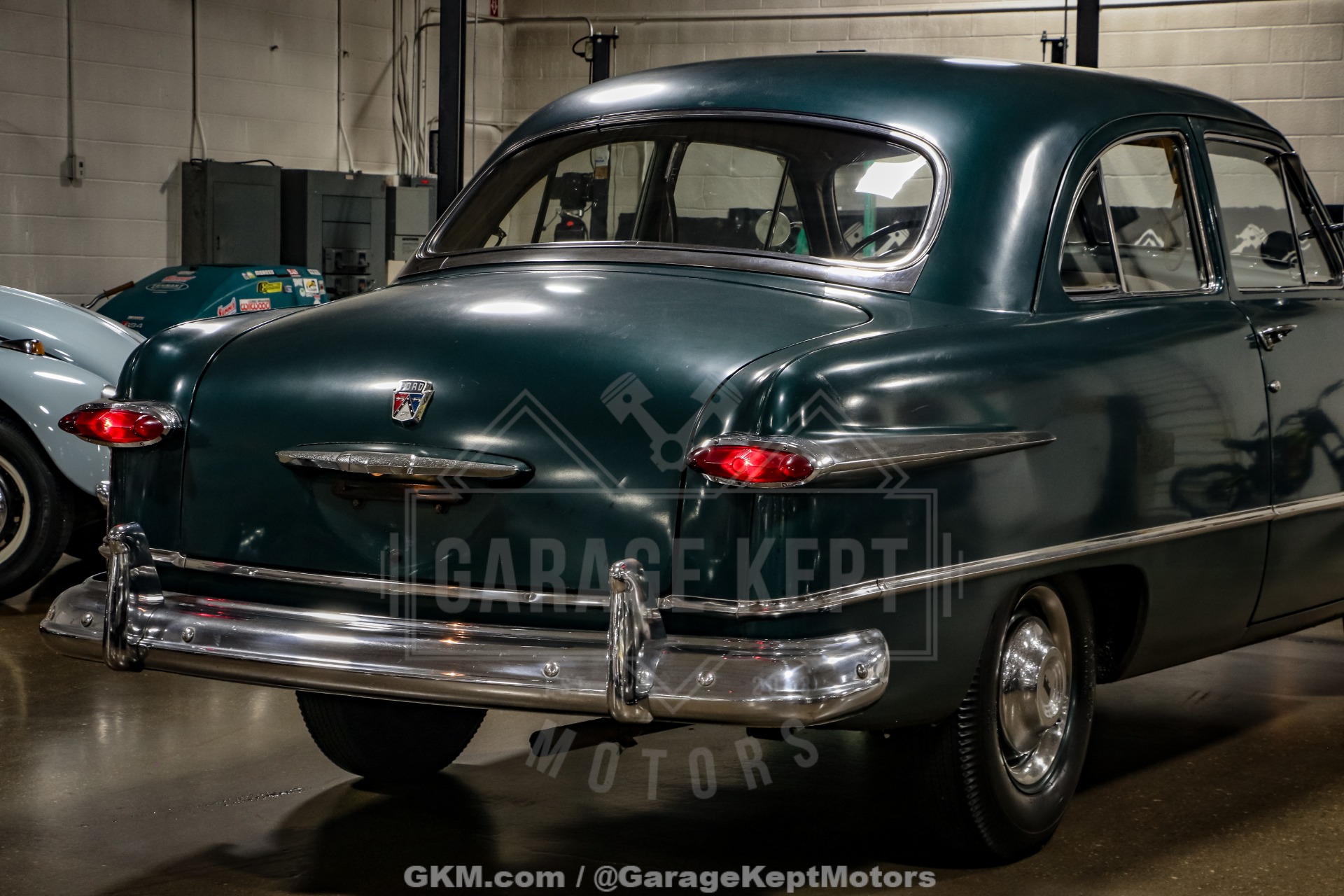 1951 Ford Custom Deluxe 50