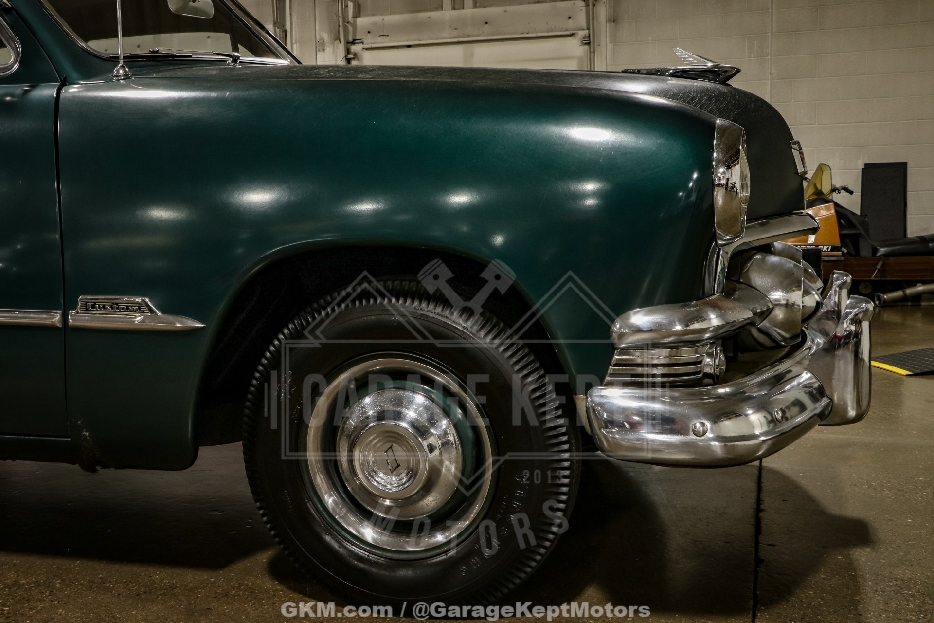 1951 Ford Custom Deluxe 60