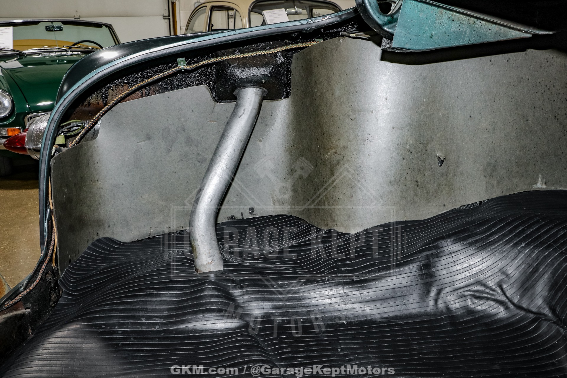 1951 Ford Custom Deluxe 80