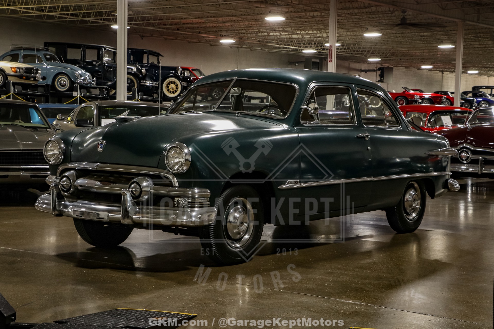 1951 Ford Custom Deluxe 8