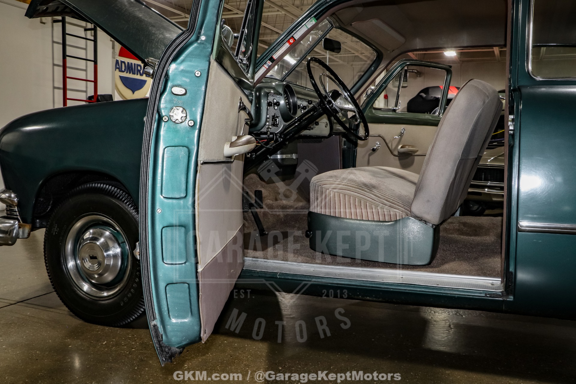 1951 Ford Custom Deluxe 91