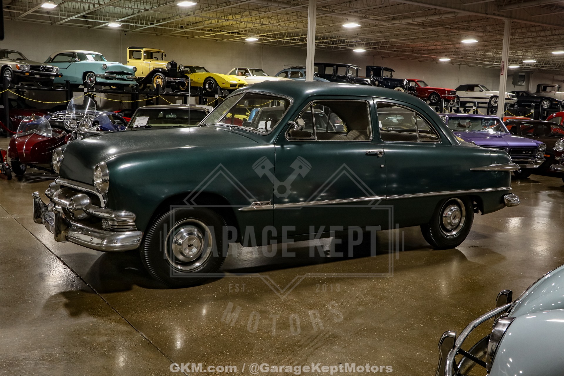 1951 Ford Custom Deluxe 9
