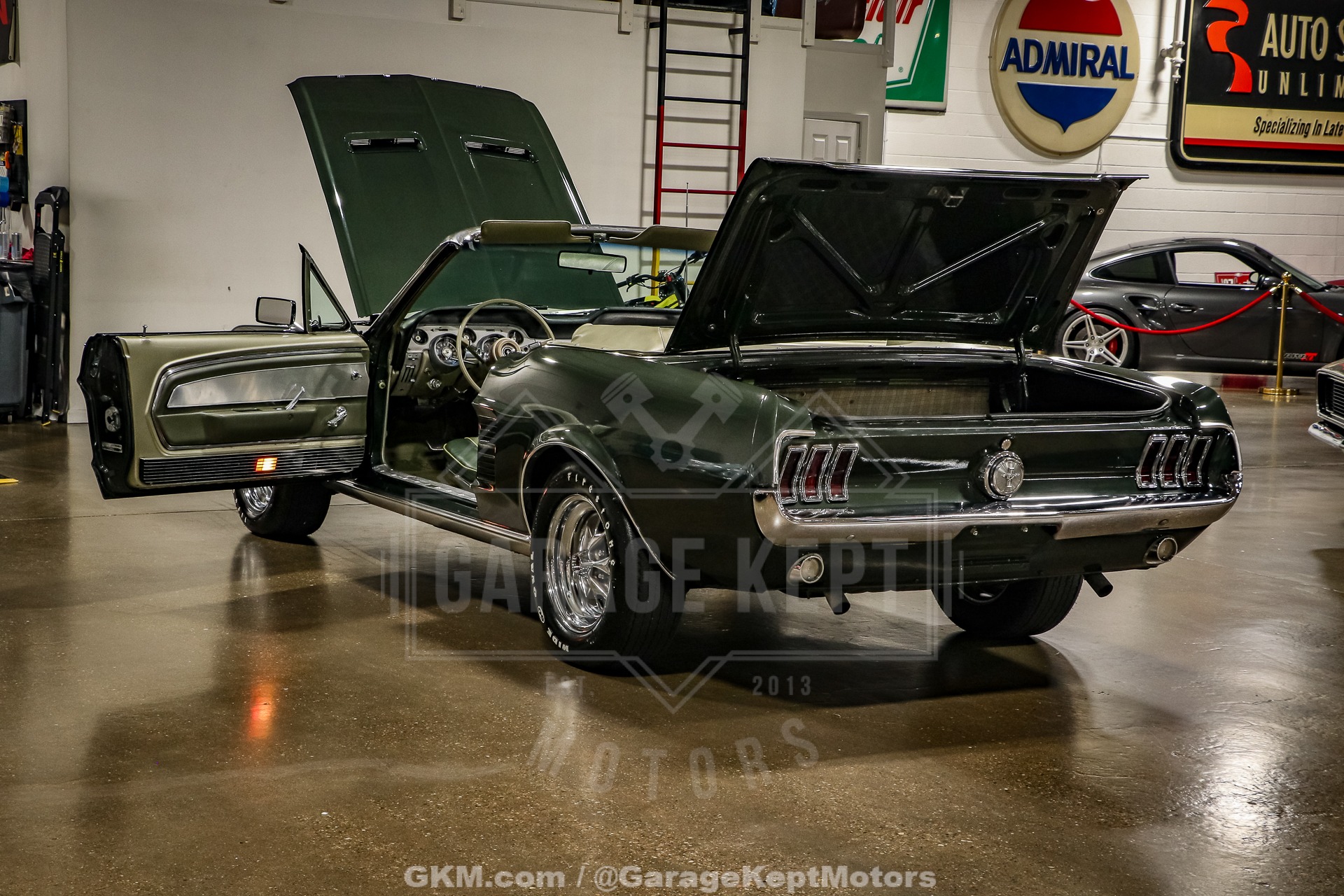1967 Ford Mustang 4