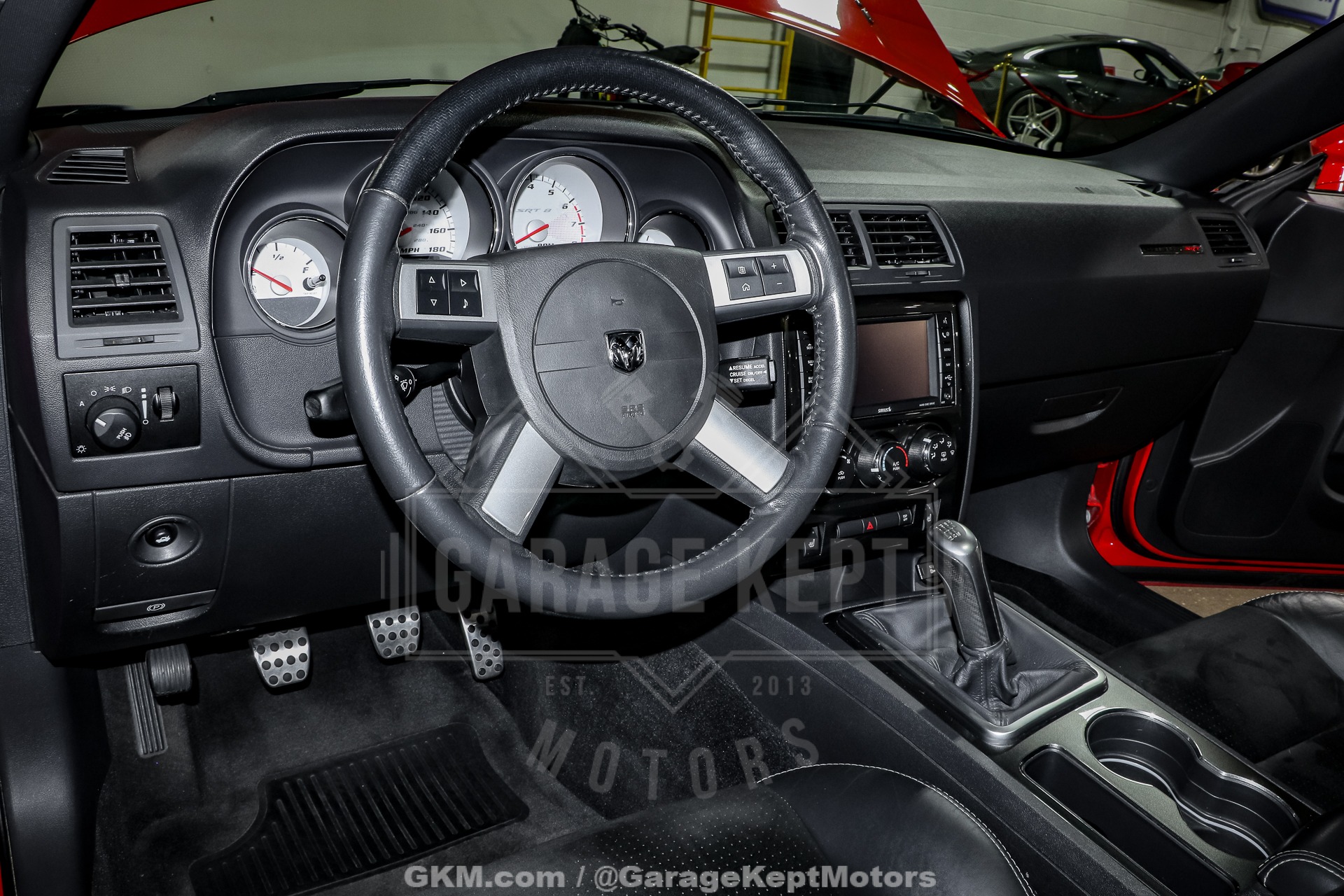 2010 Dodge Challenger 4