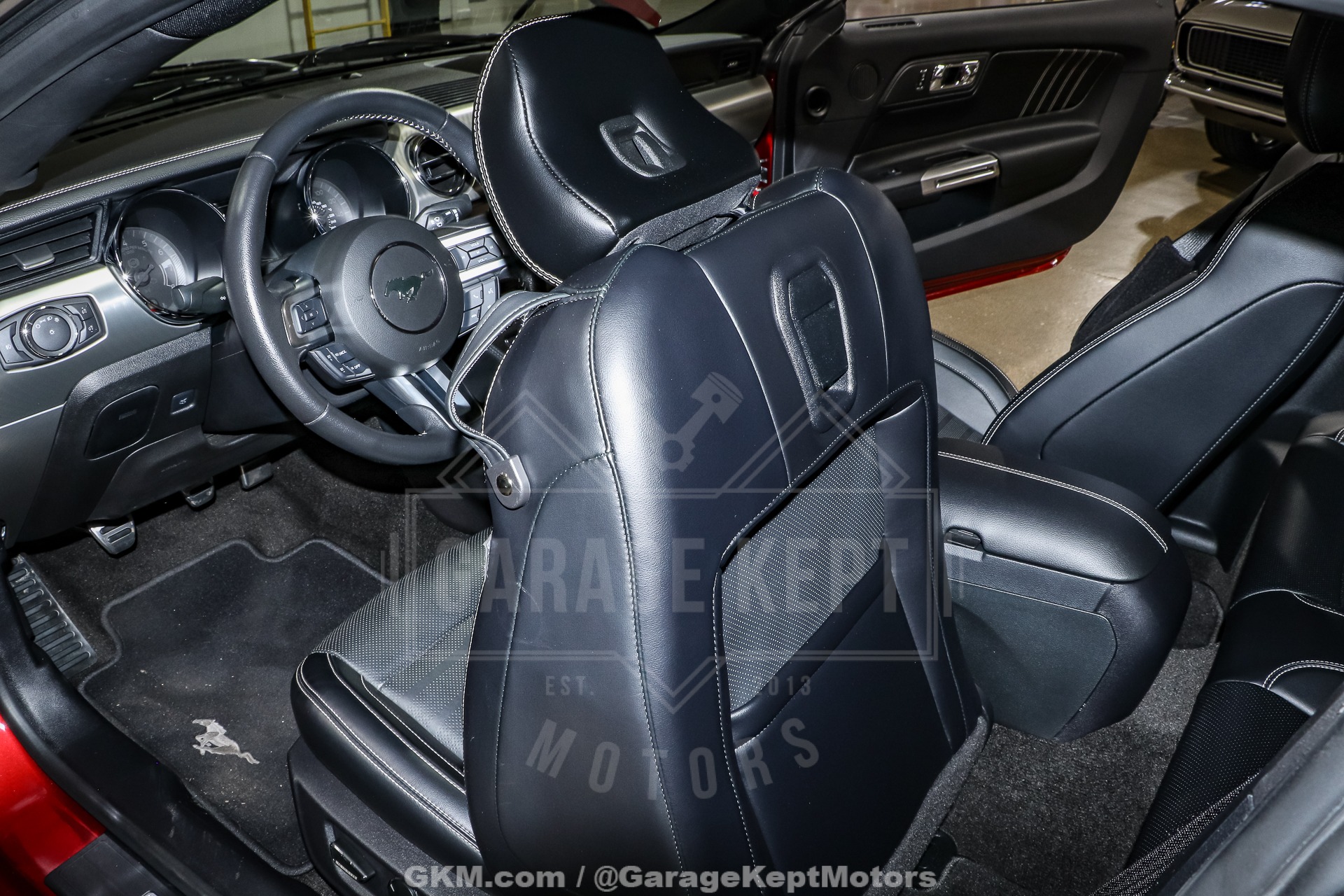 2015 Ford Mustang 98