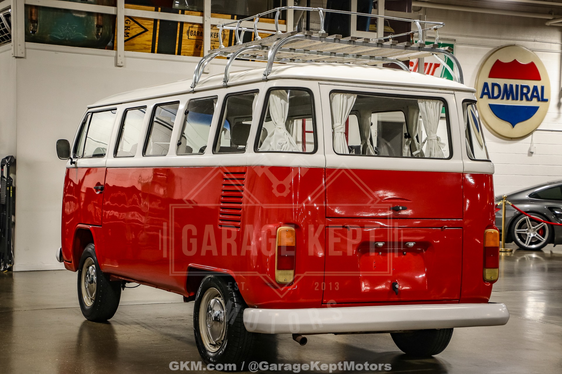 1973 Volkswagen Type 2 Bus 12