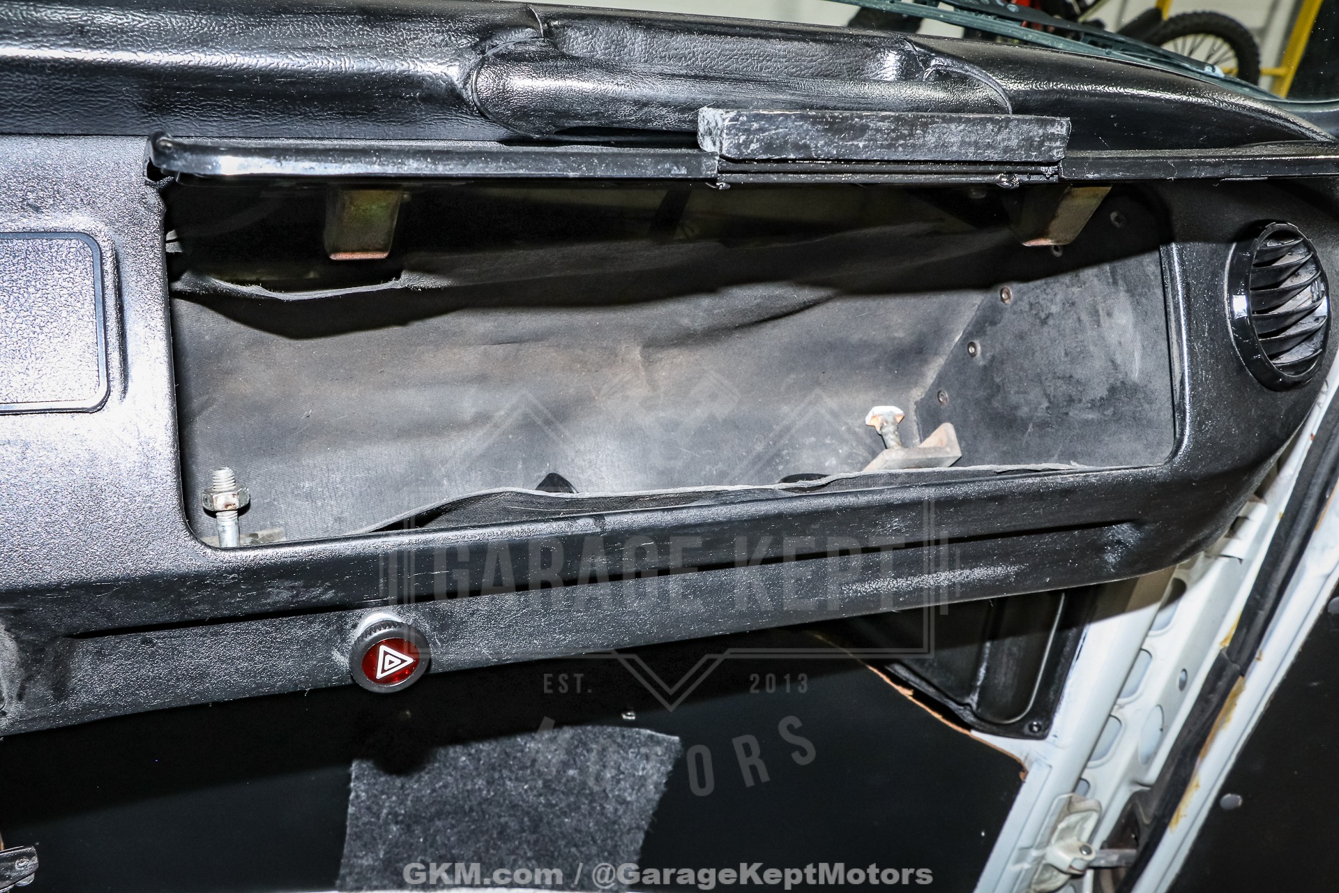 1973 Volkswagen Type 2 Bus 133