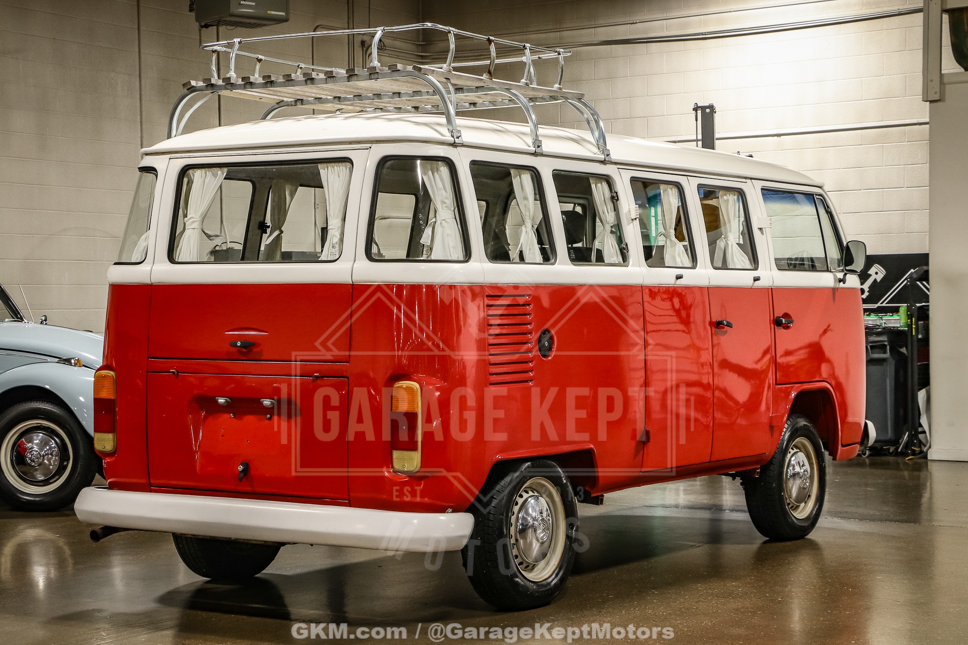 1973 Volkswagen Type 2 Bus 13