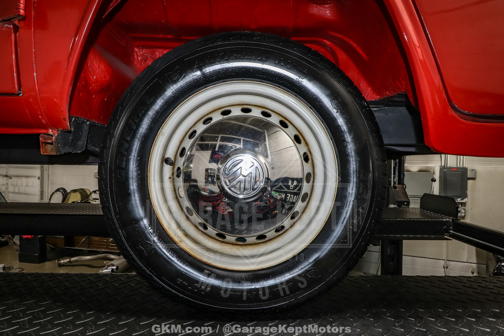 1973 Volkswagen Type 2 Bus 148