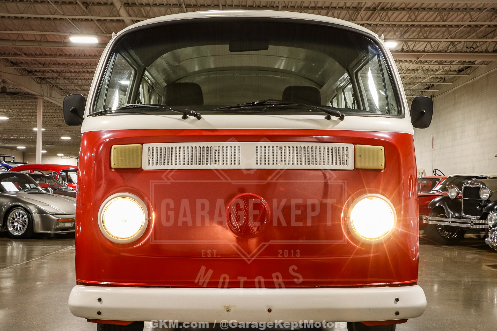 1973 Volkswagen Type 2 Bus 24