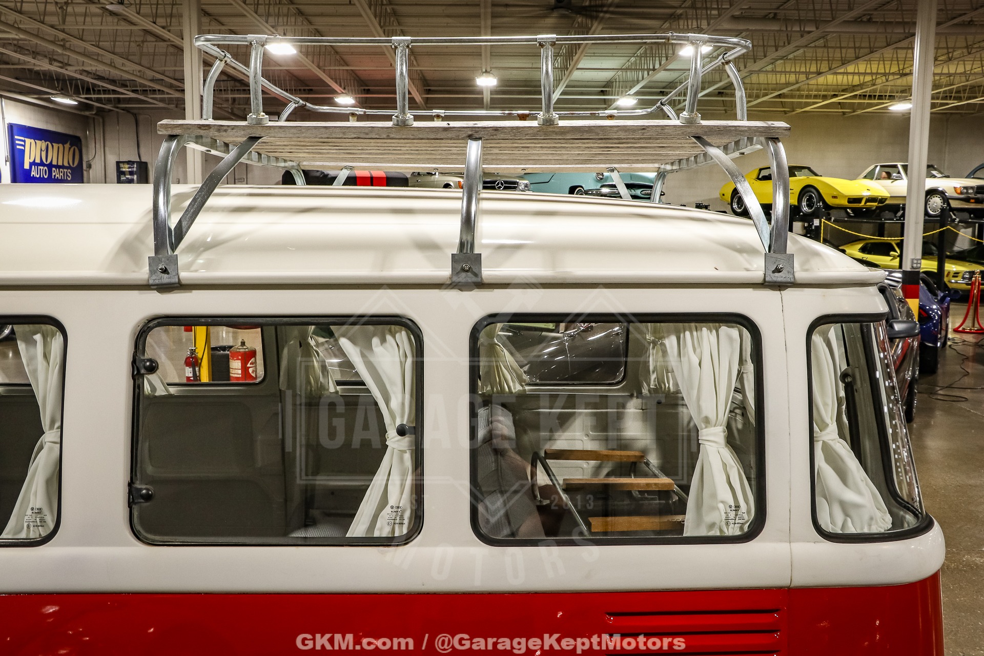 1973 Volkswagen Type 2 Bus 33