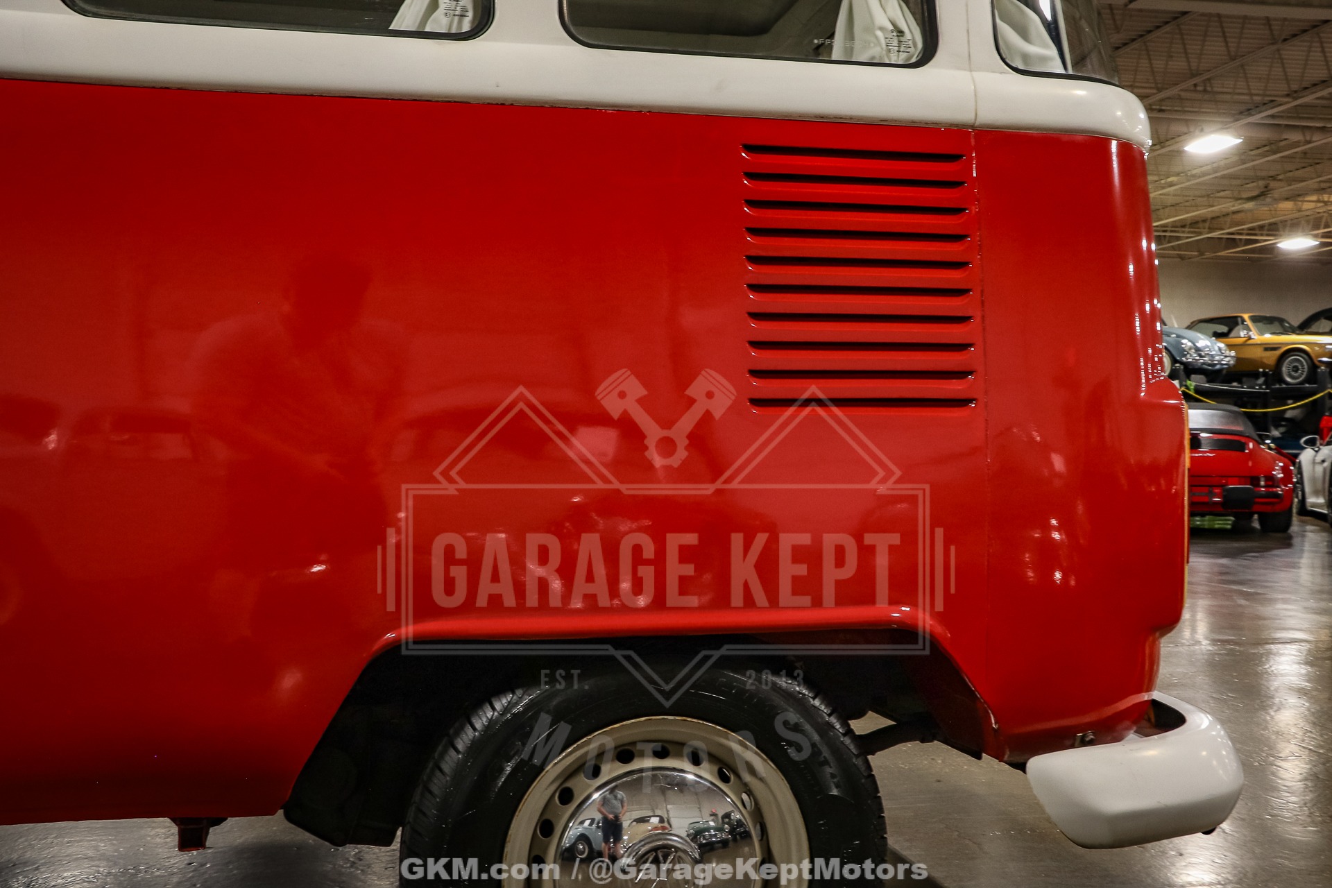 1973 Volkswagen Type 2 Bus 38