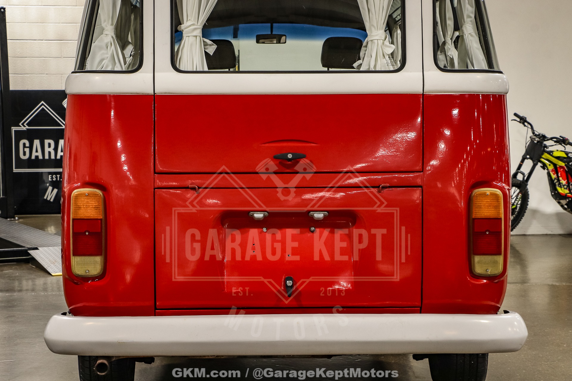 1973 Volkswagen Type 2 Bus 46