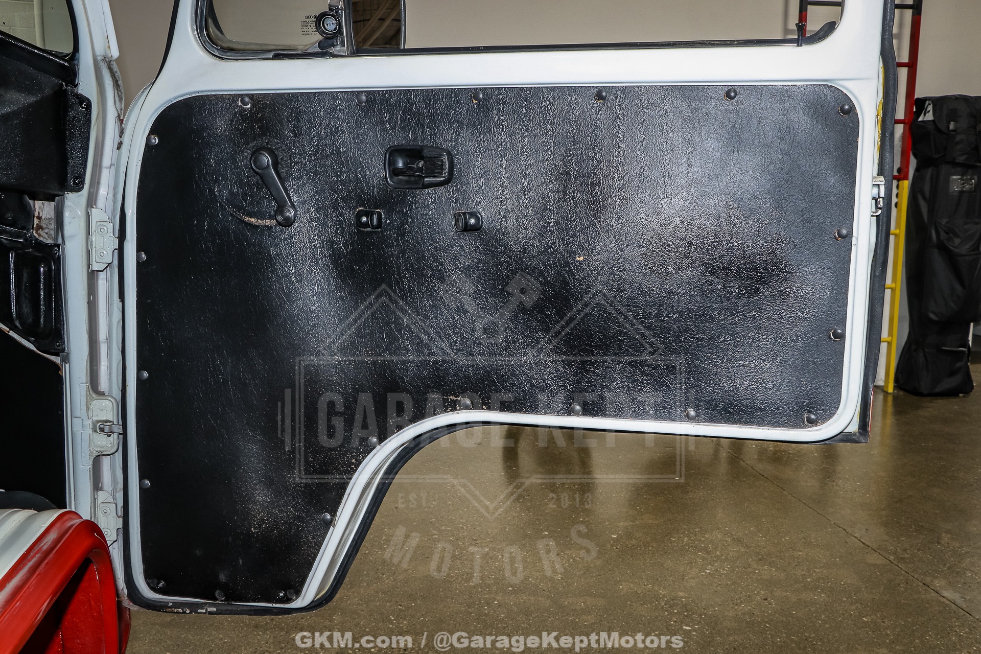 1973 Volkswagen Type 2 Bus 69