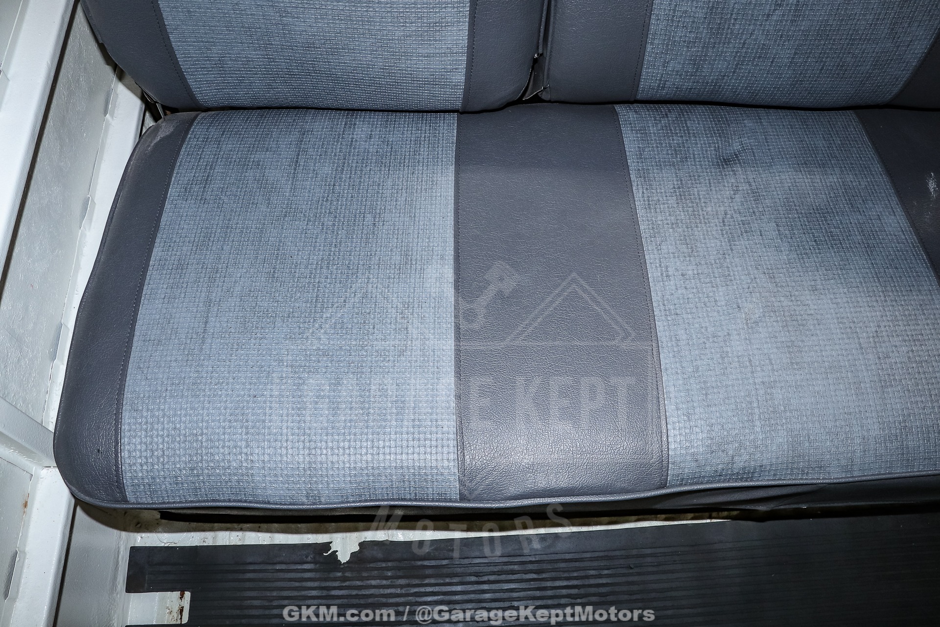 1973 Volkswagen Type 2 Bus 84