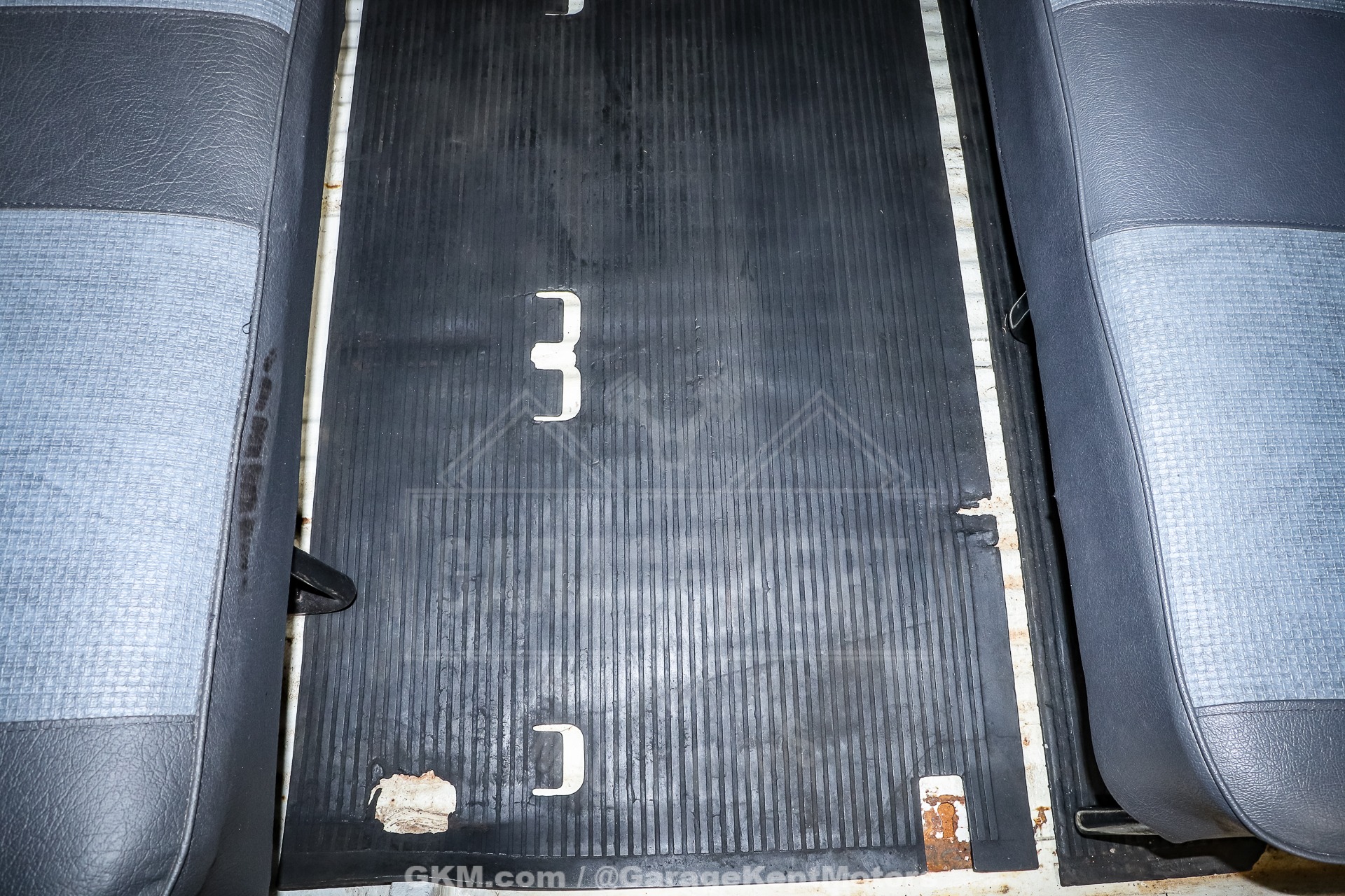 1973 Volkswagen Type 2 Bus 95