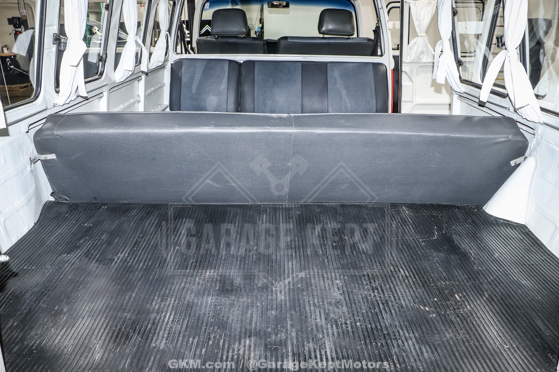 1973 Volkswagen Type 2 Bus 97