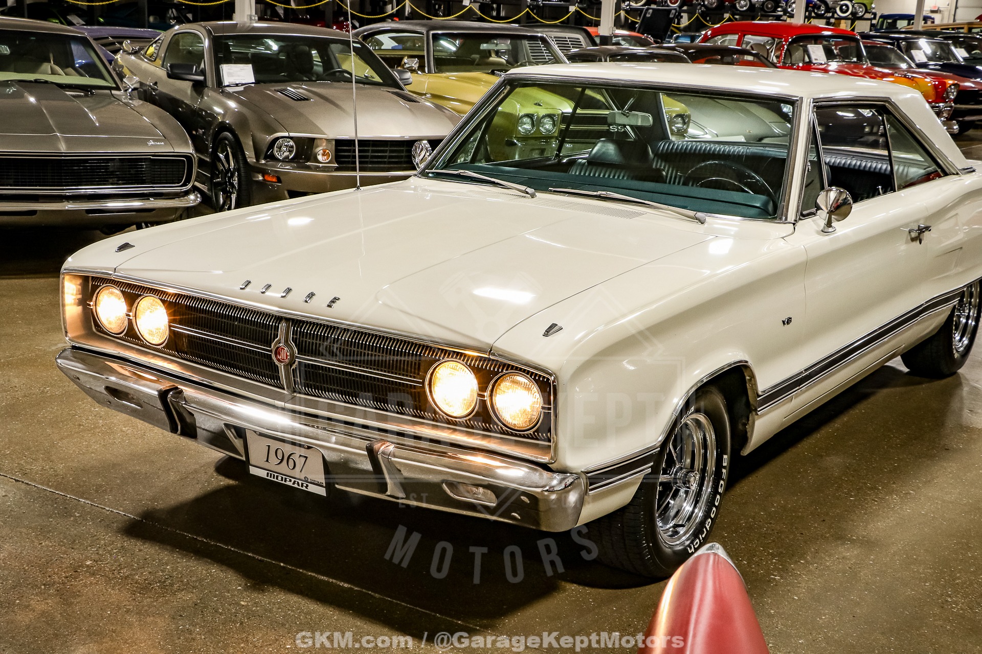 1967 Dodge Coronet 27