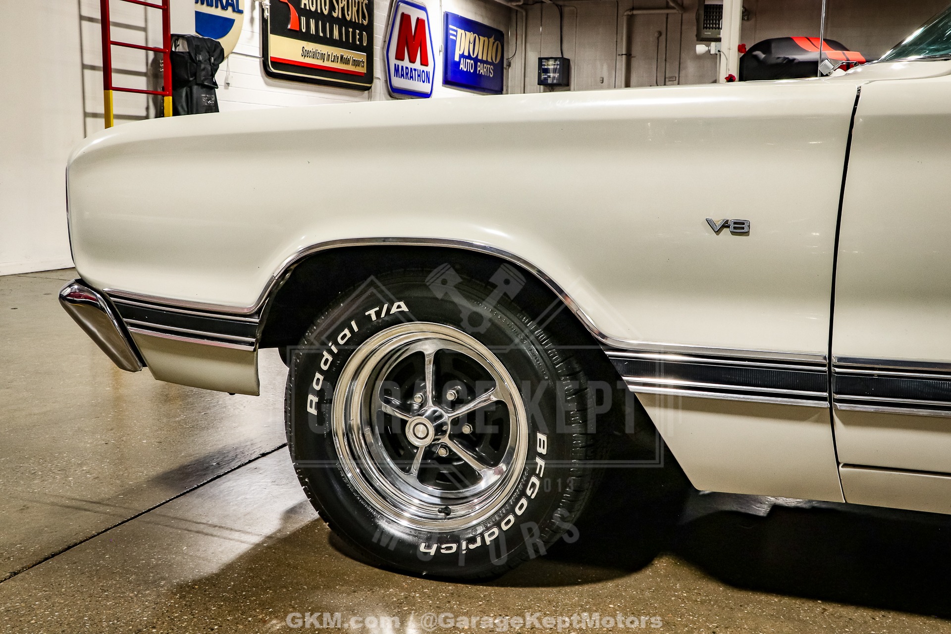 1967 Dodge Coronet 36
