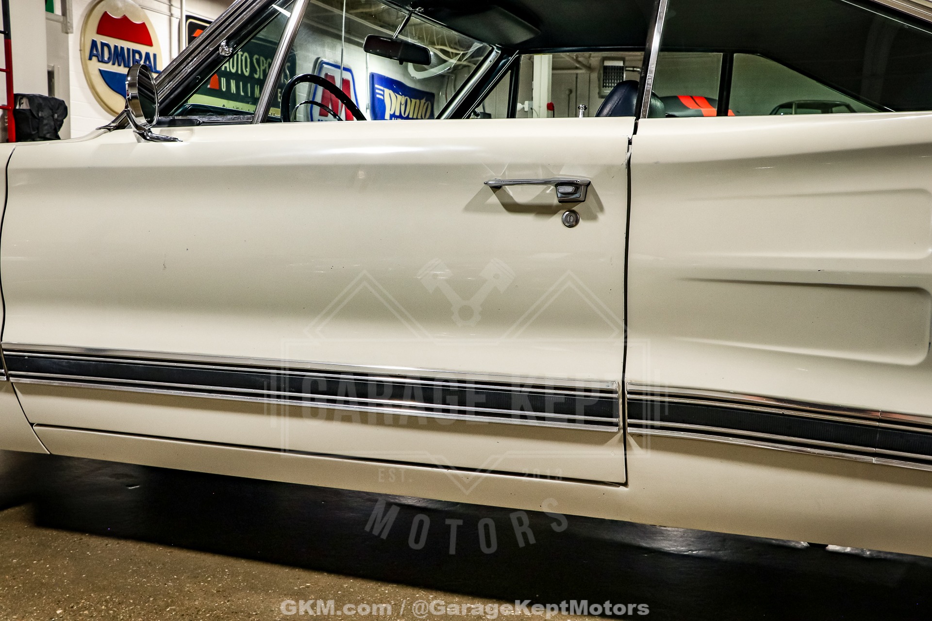 1967 Dodge Coronet 38