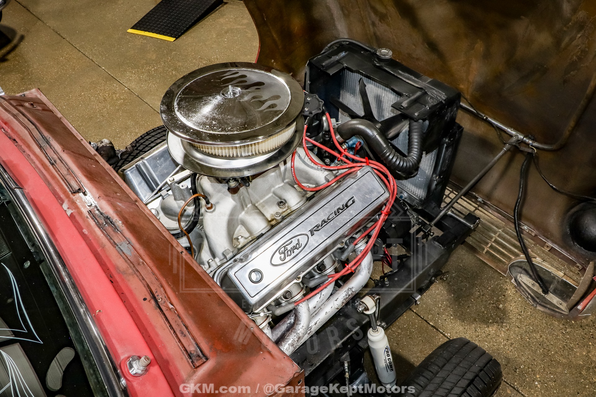 1956 Ford Fairlane 122
