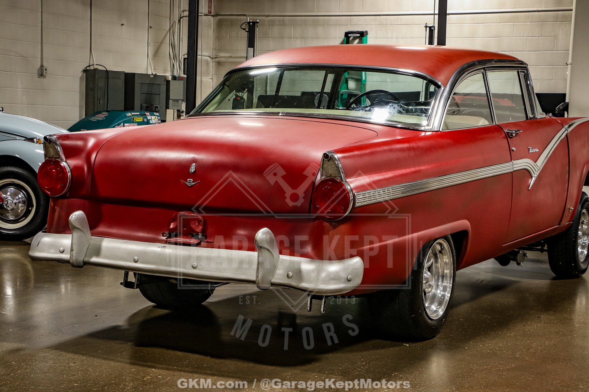 1956 Ford Fairlane 51