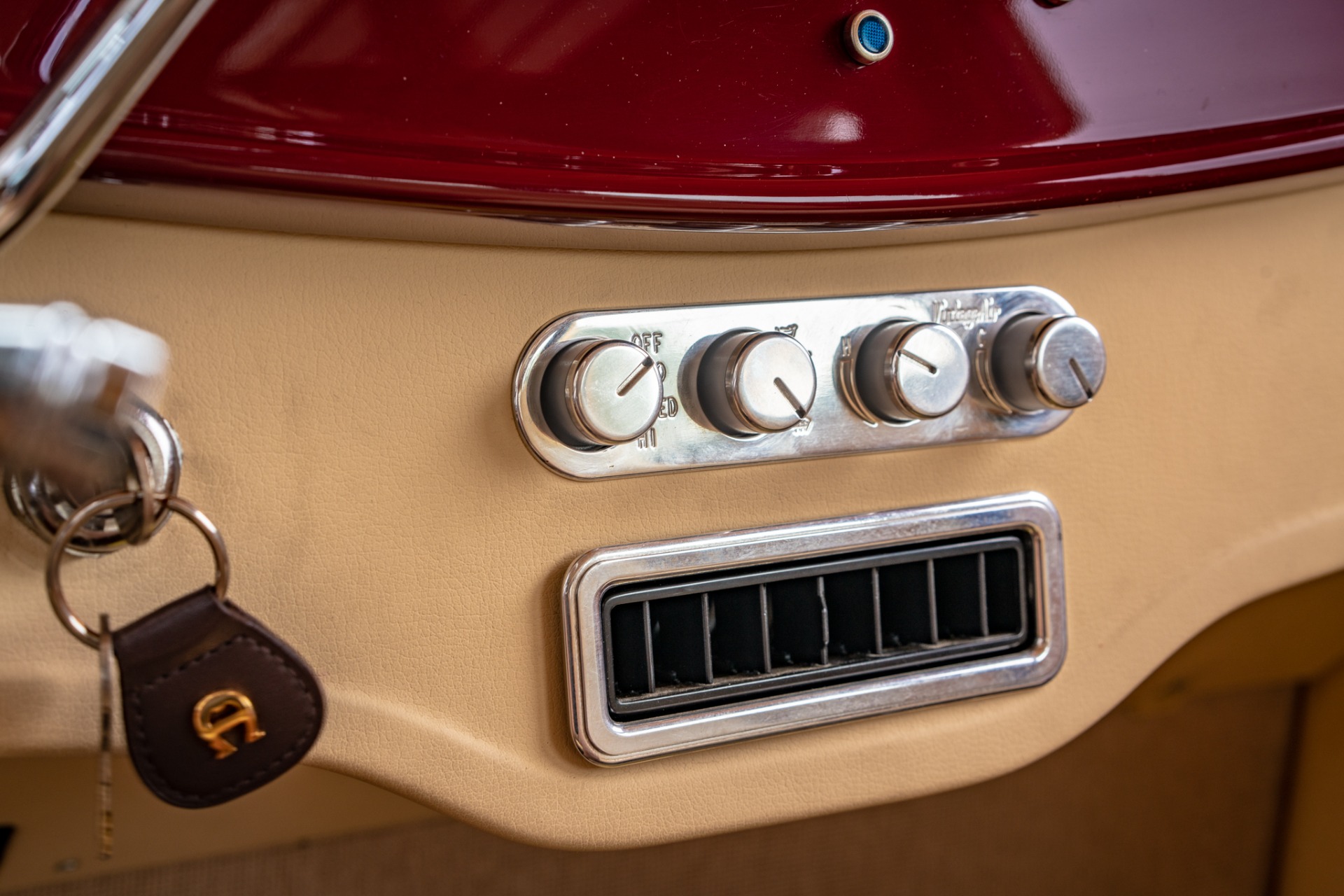 1932 Ford Woody Wagon 14