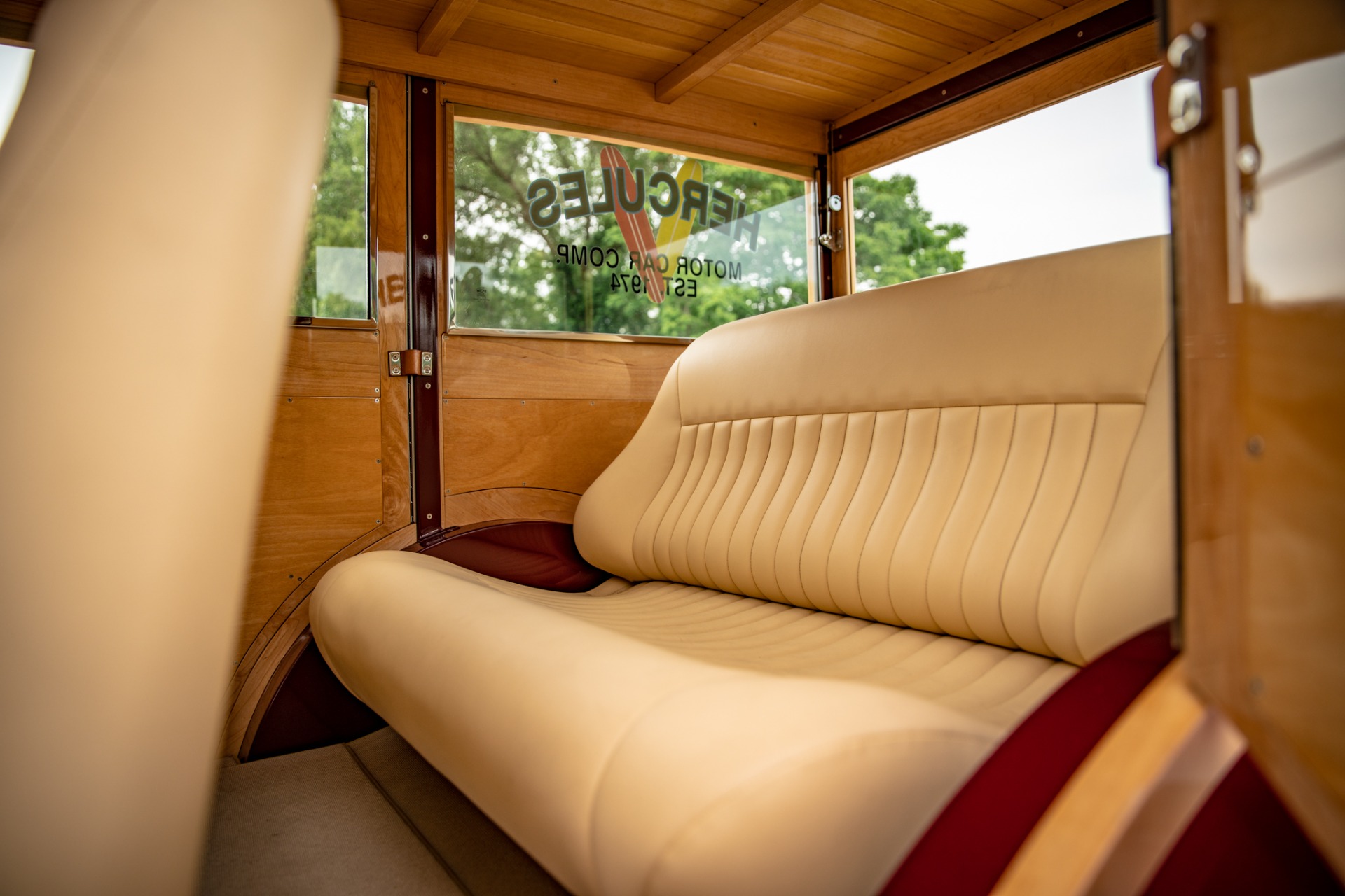 1932 Ford Woody Wagon 15