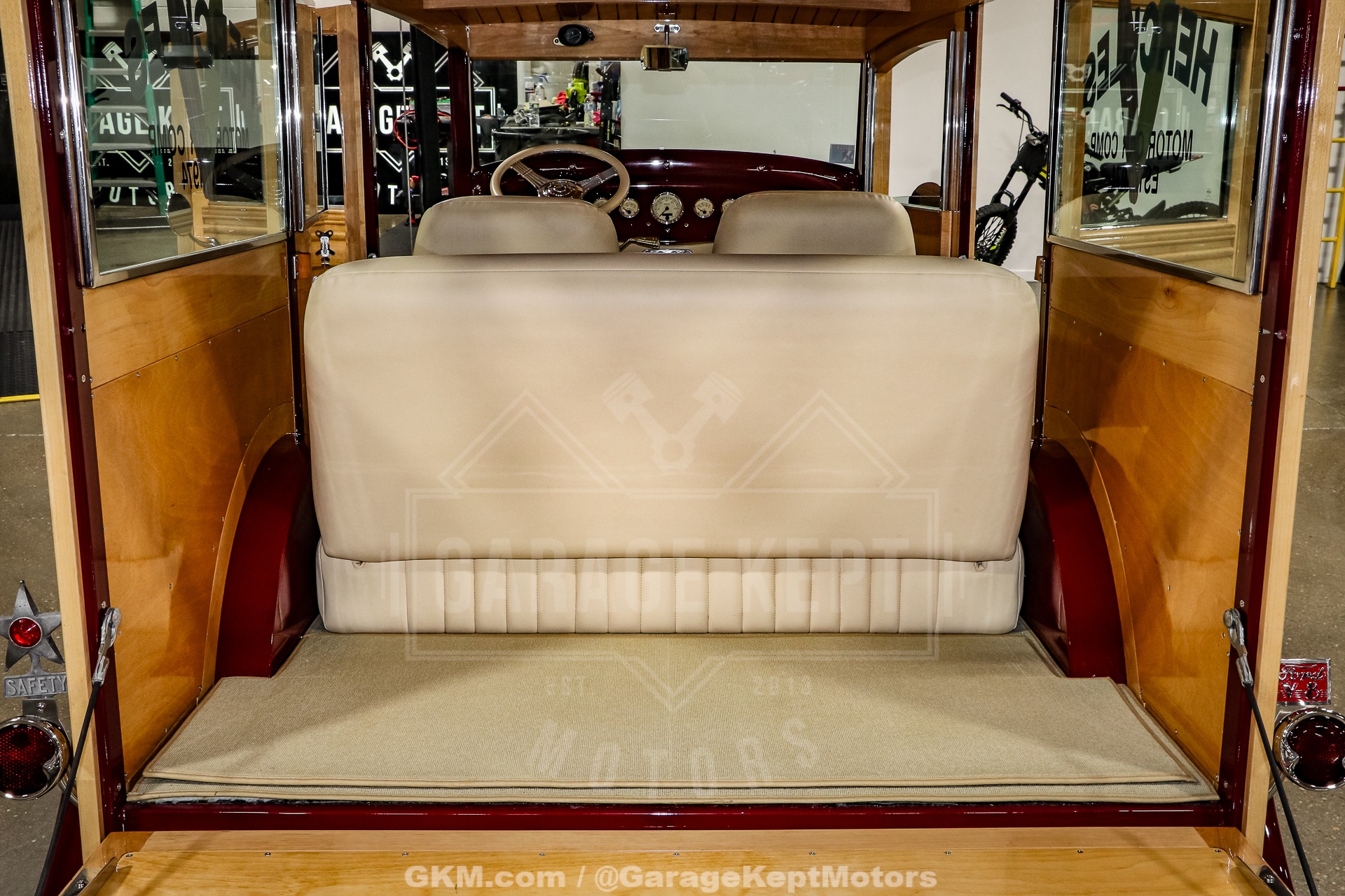 1932 Ford Woody Wagon 78
