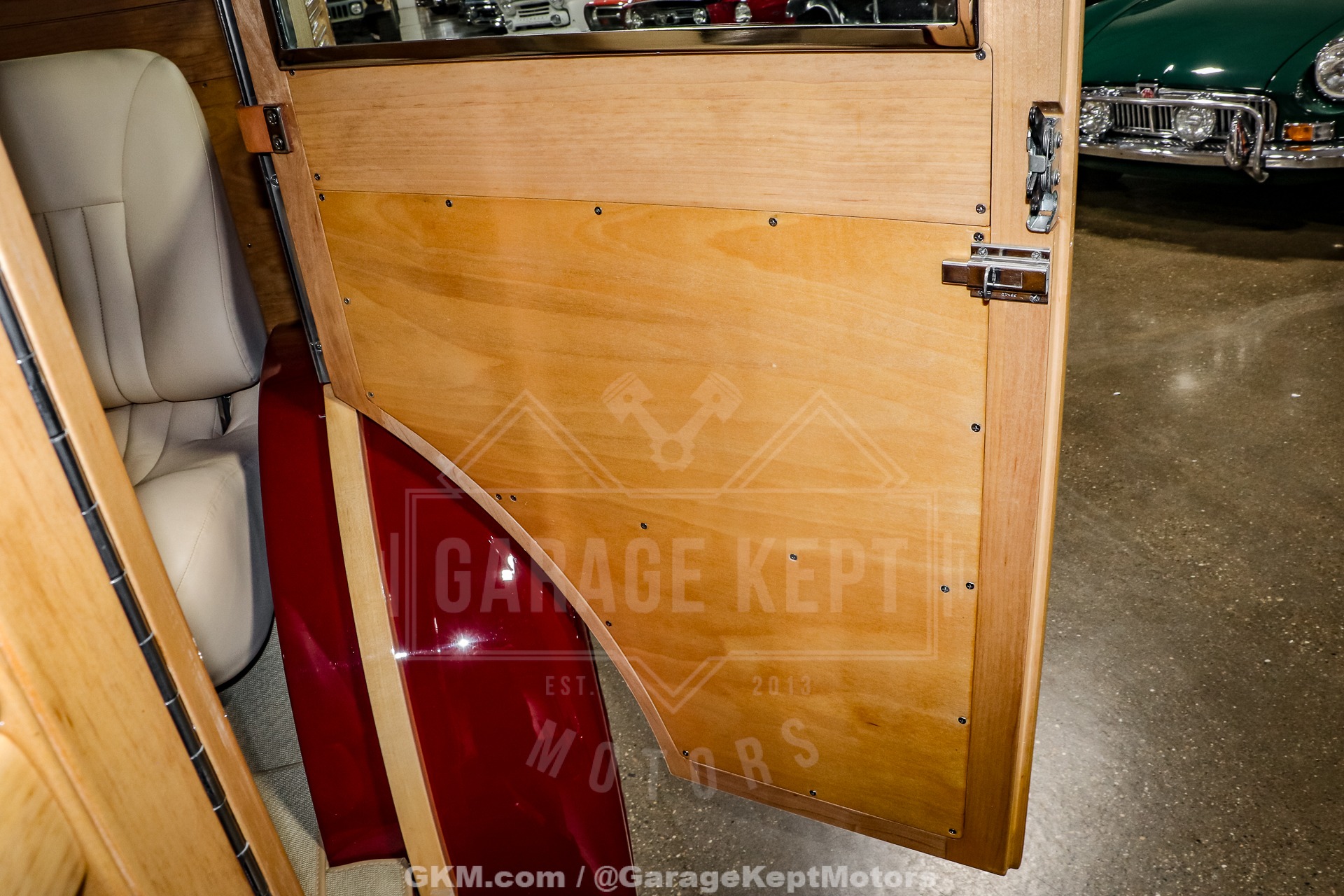 1932 Ford Woody Wagon 85