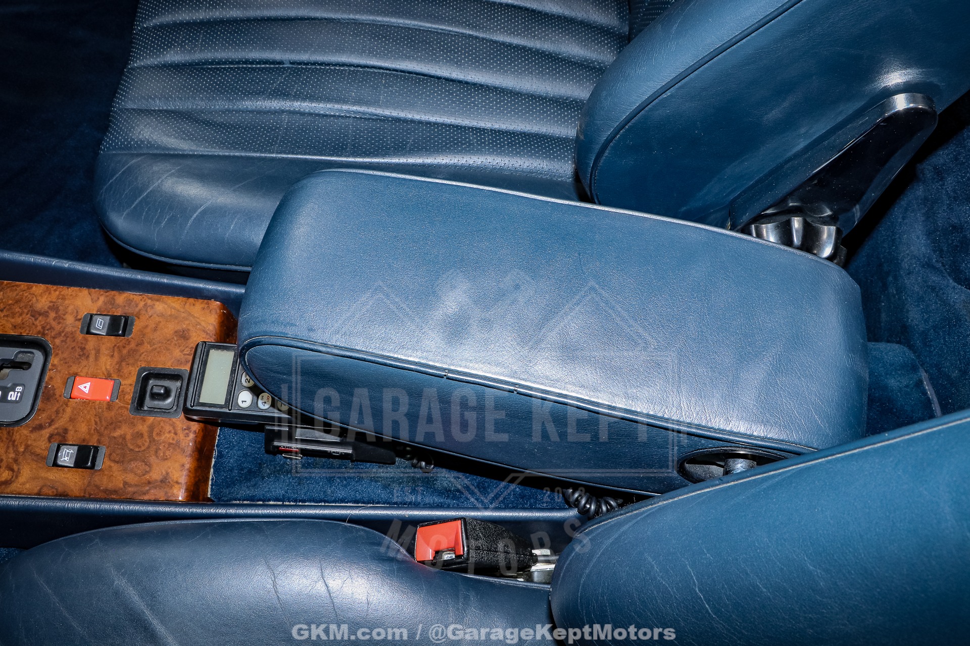 1986 Mercedes Benz 560SL 124