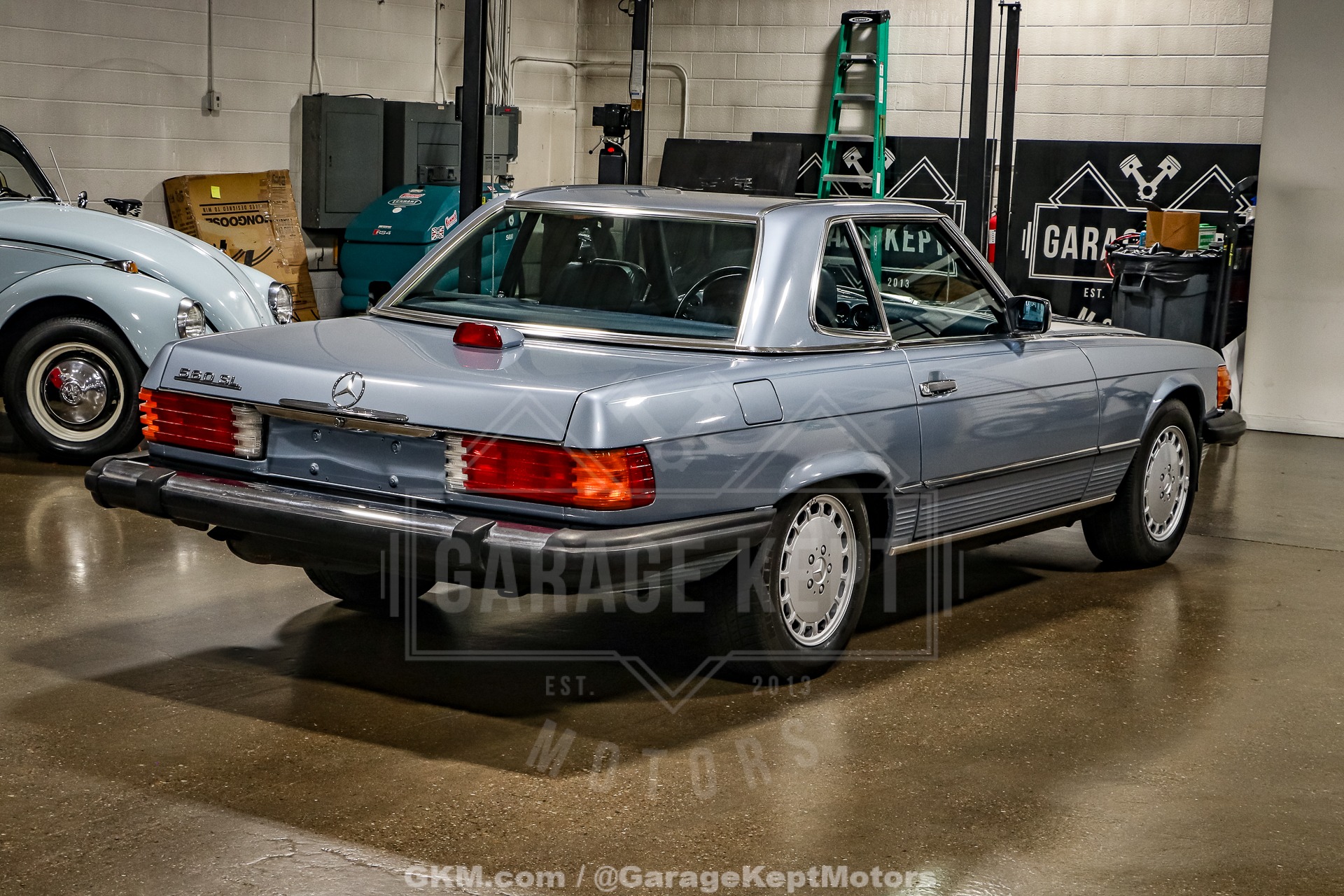 1986 Mercedes Benz 560SL 13