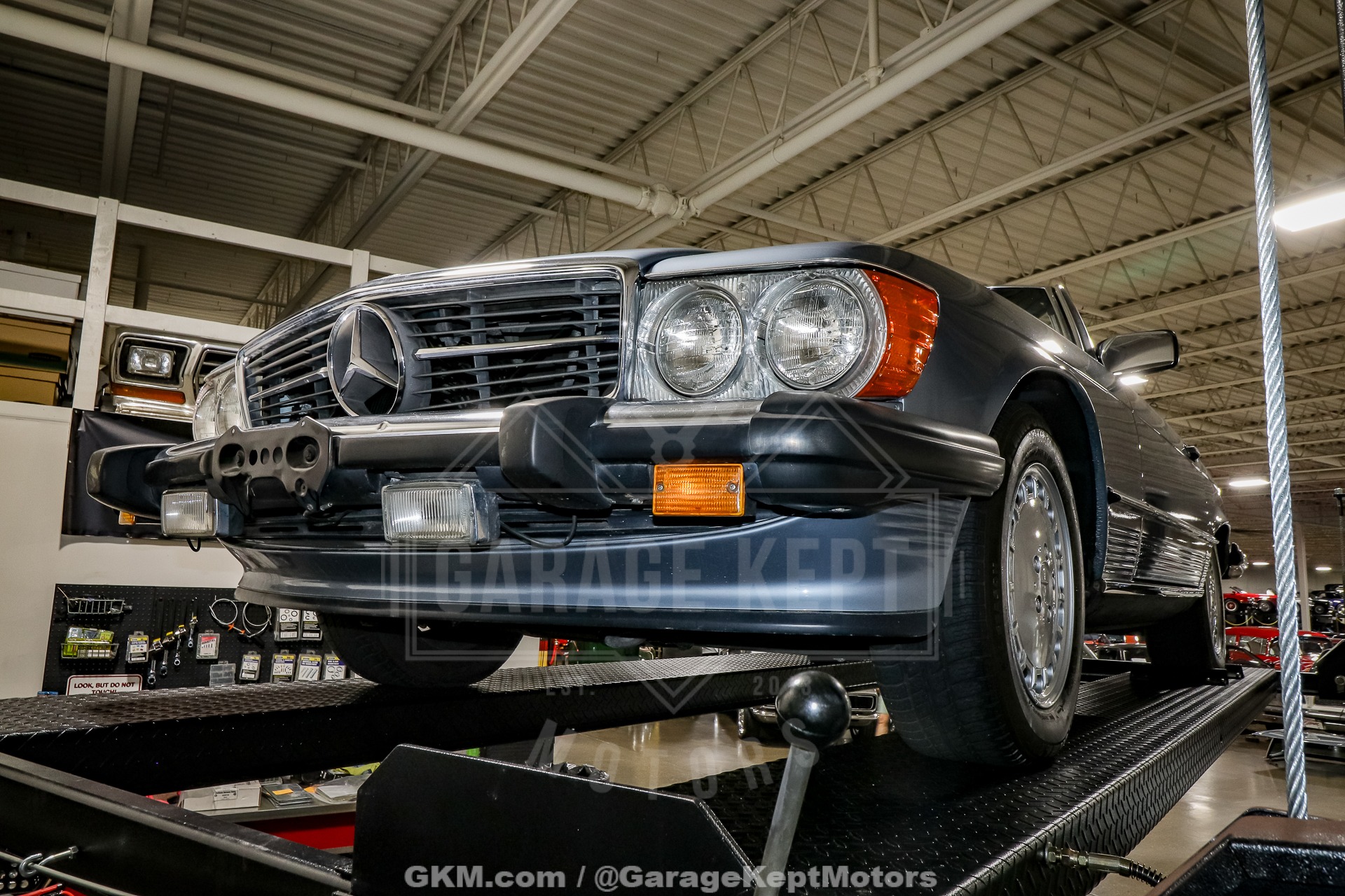 1986 Mercedes Benz 560SL 143