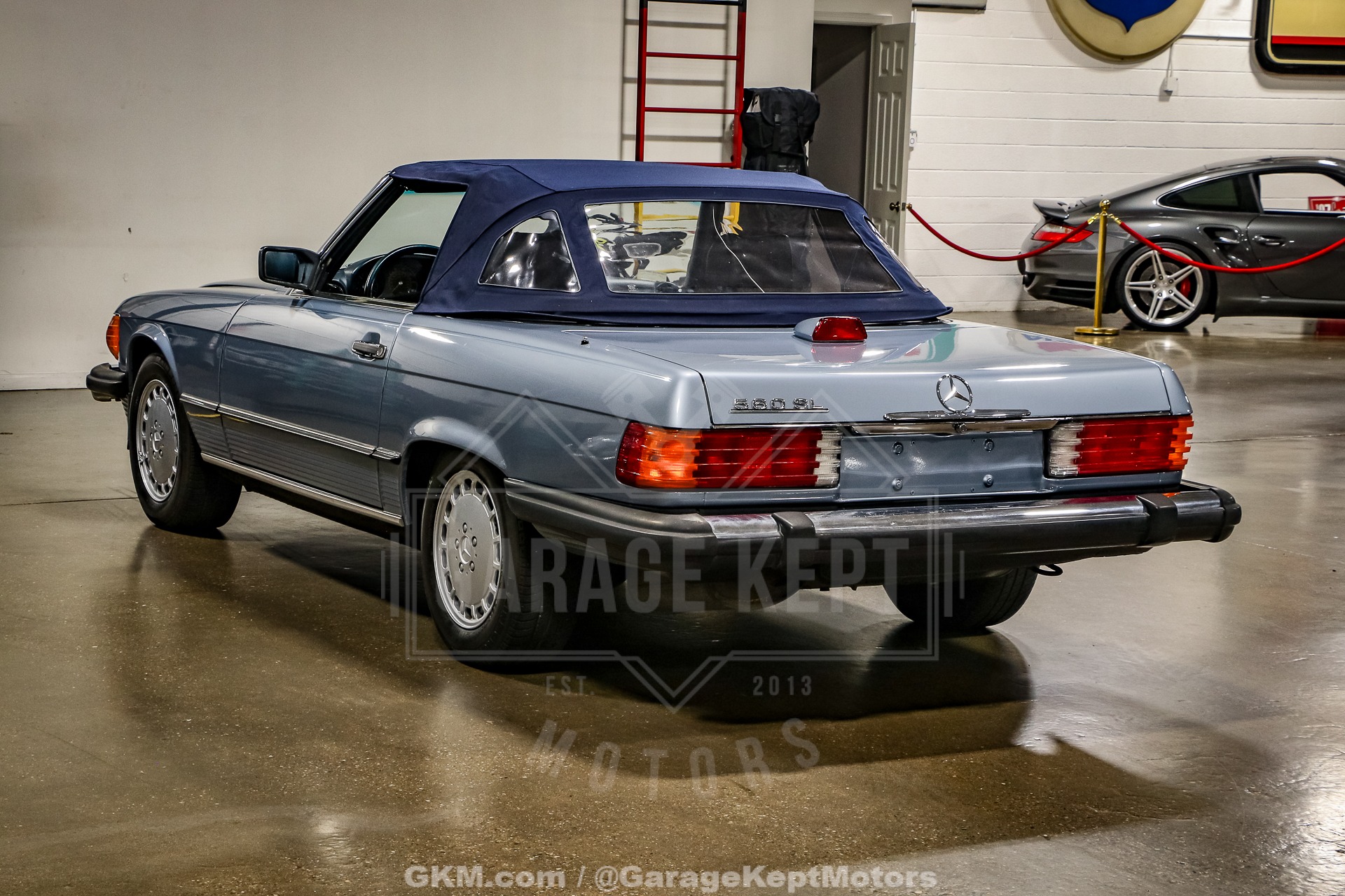 1986 Mercedes Benz 560SL 26