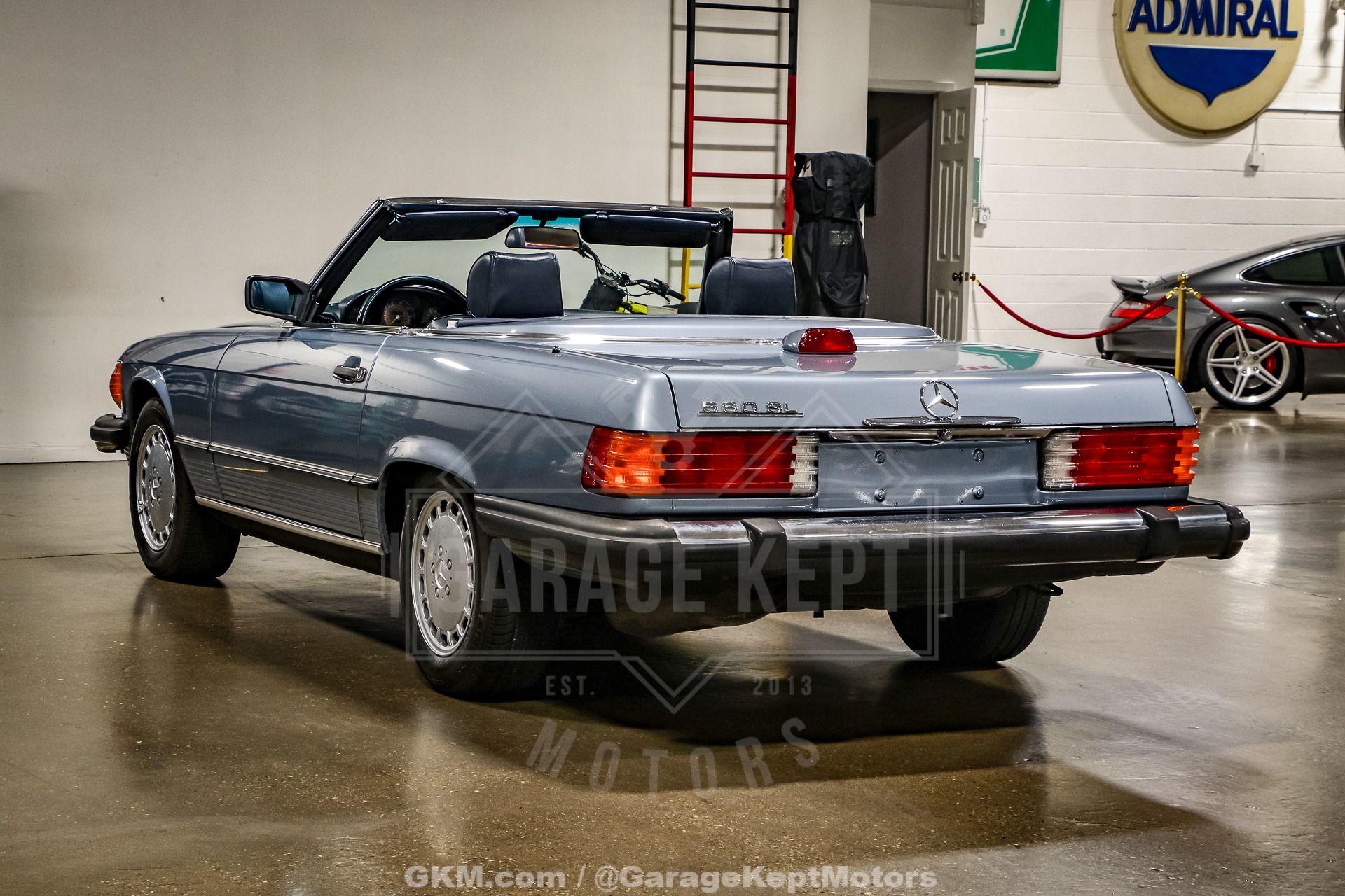 1986 Mercedes Benz 560SL 41