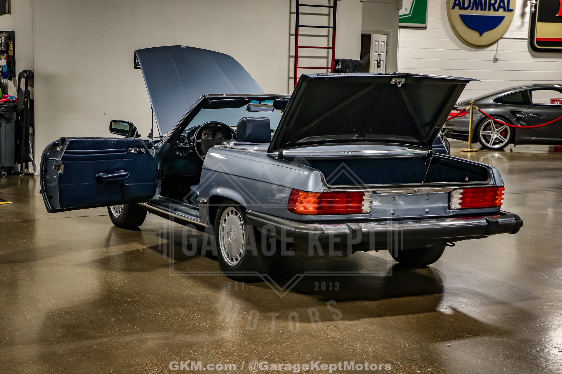 1986 Mercedes Benz 560SL 5