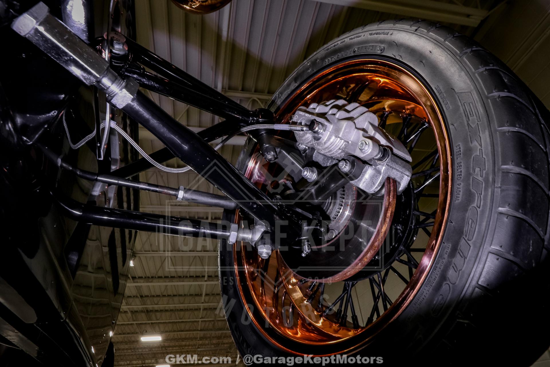 1933 Ford Hot Rod 209